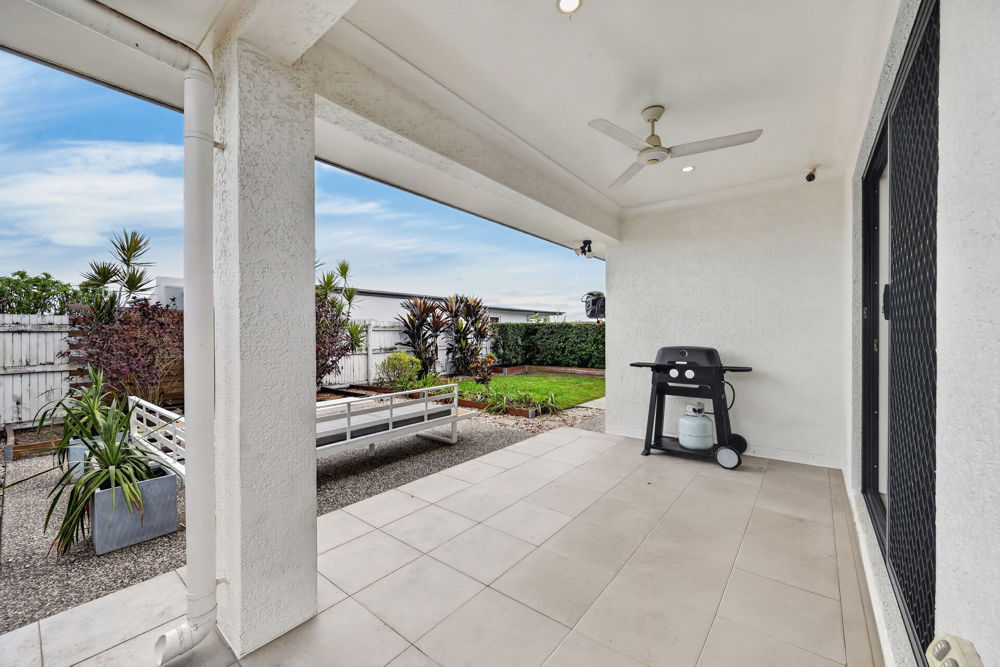 27 The Grange — photo 16 of 24
