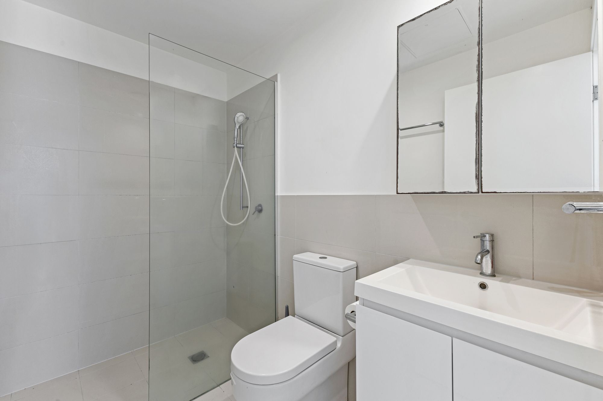 208/15 Ethel Street — photo 10 of 20