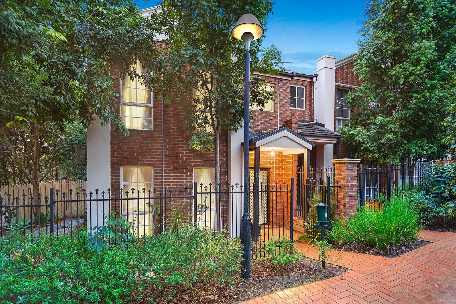 12 Hester Walk, Macleod VIC 3085