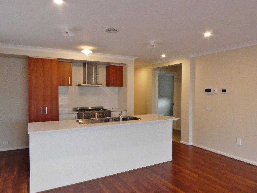 40 Greenslate Street, Clyde North, VIC 3978