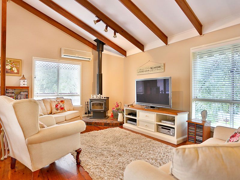 72 Saraband Drive, Eatons Hill, QLD 4037