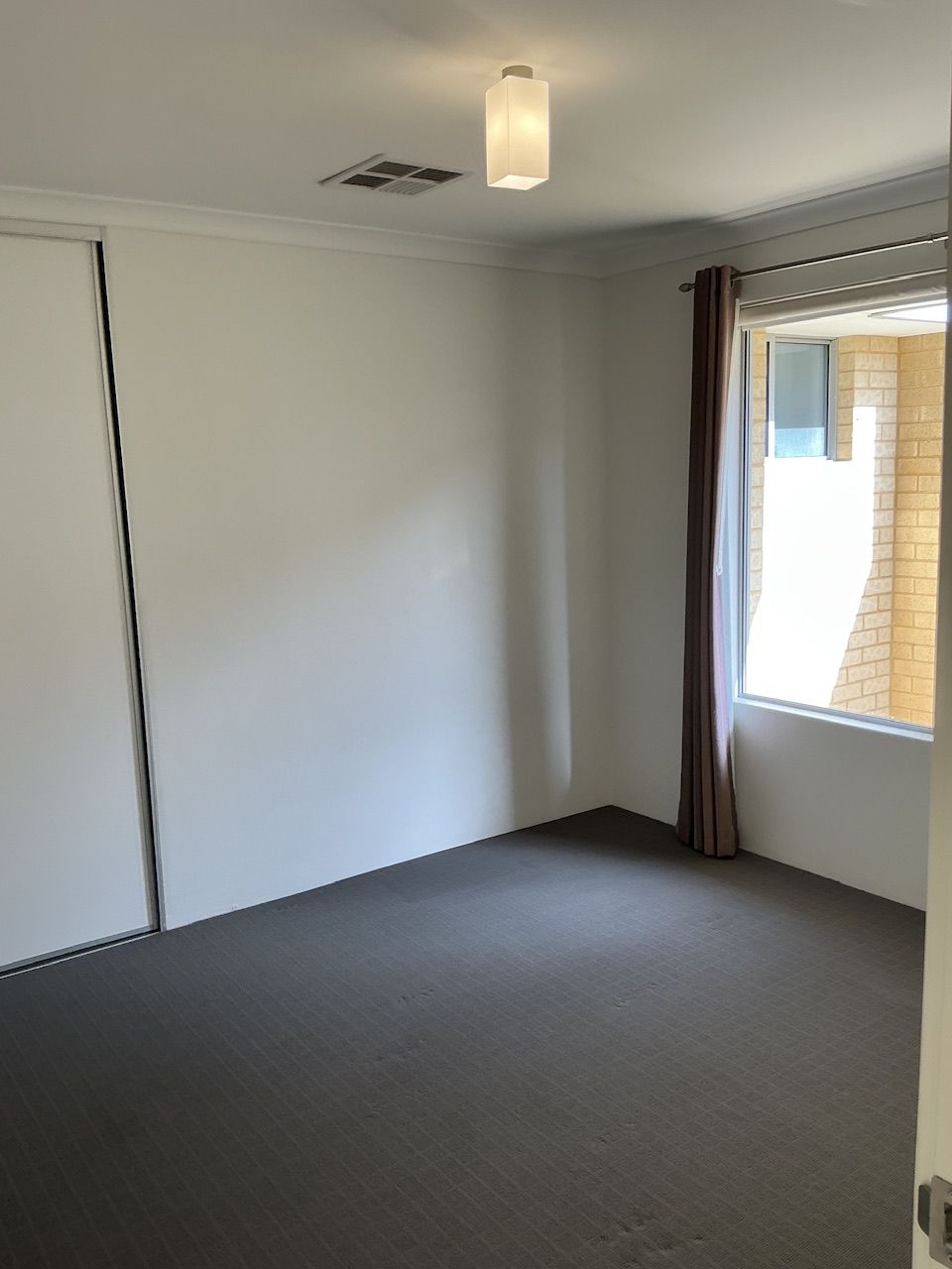 FANTASTIC INVESTMENT OPPRTUNITY IN PERFECT LOCATION — photo 10 of 17