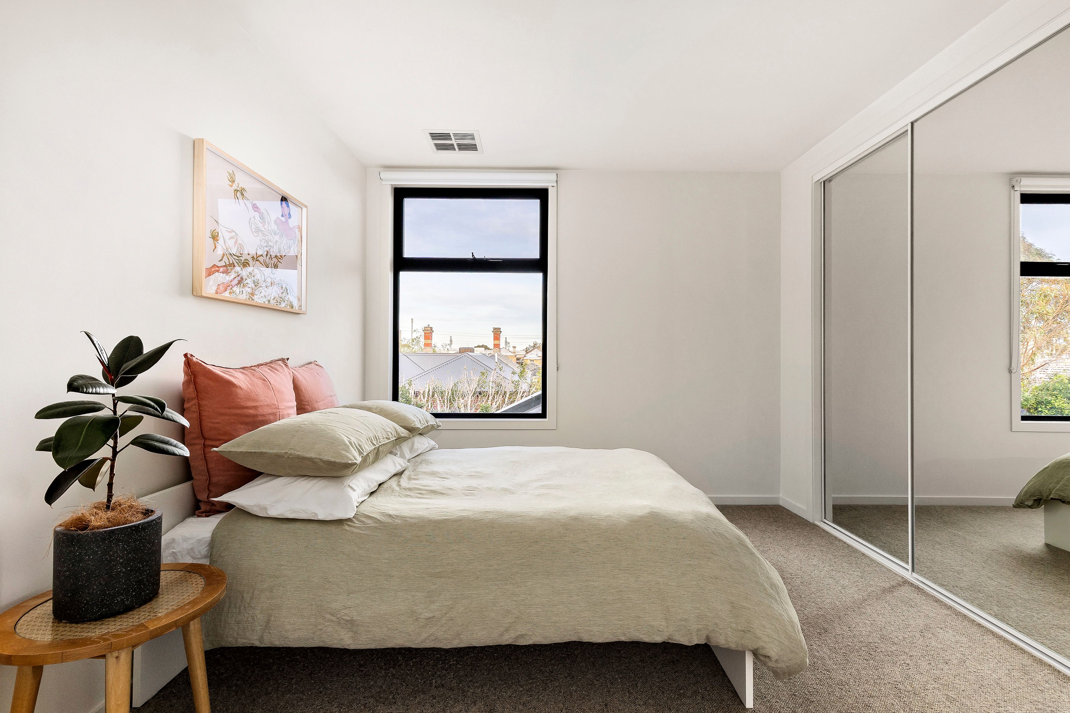 16 Kendall Street — photo 12 of 17