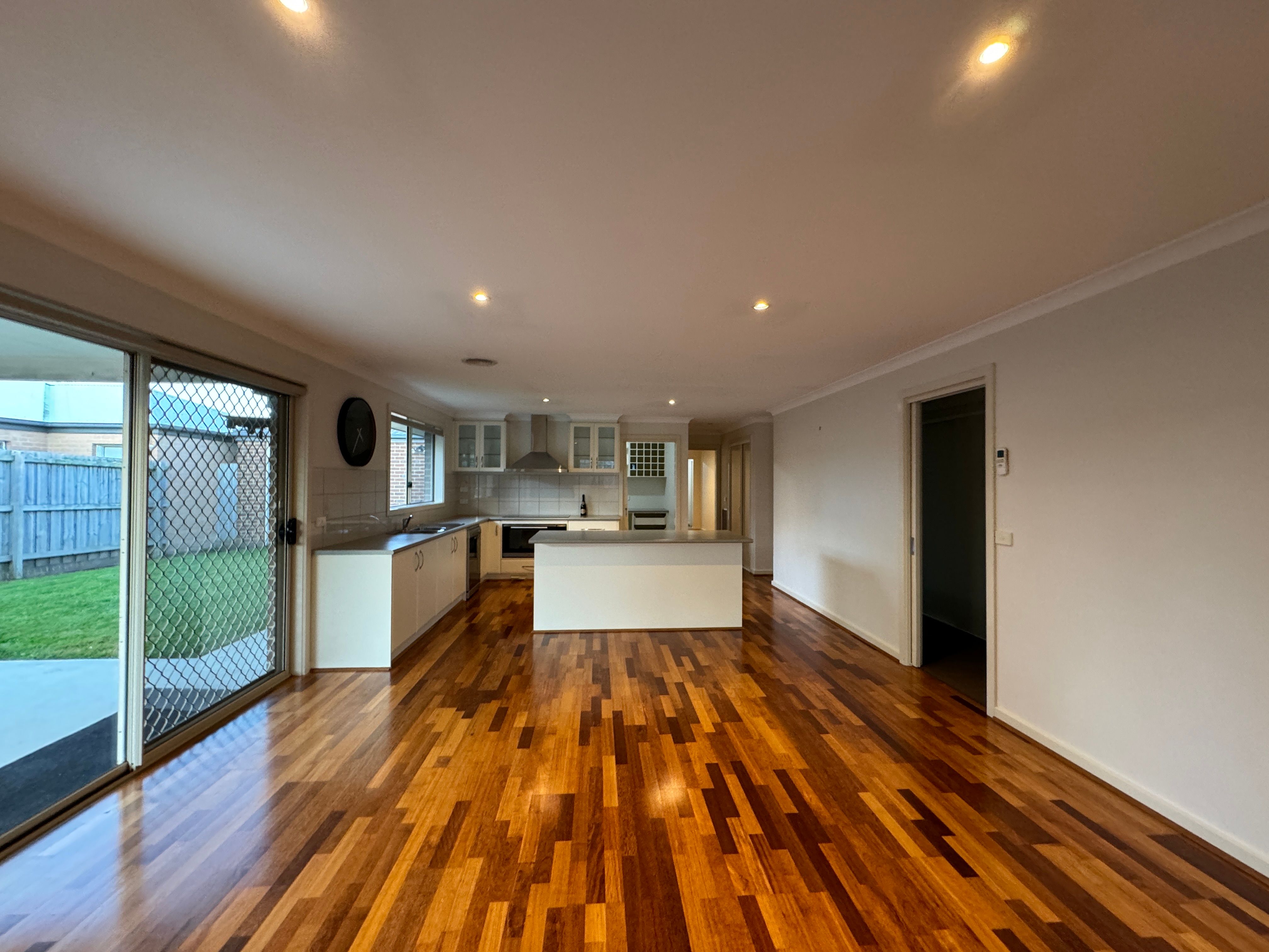 4 Somerset Place, Inverloch, VIC 3996