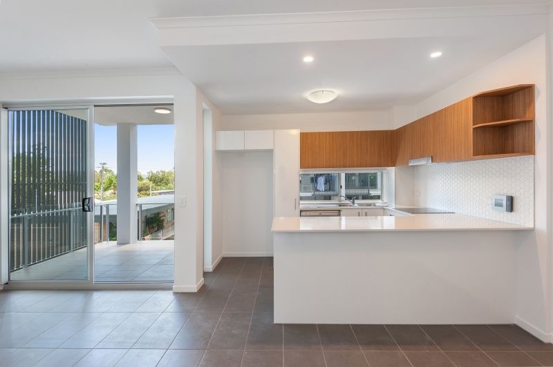 201/60 Hood Street, Sherwood, QLD 4075