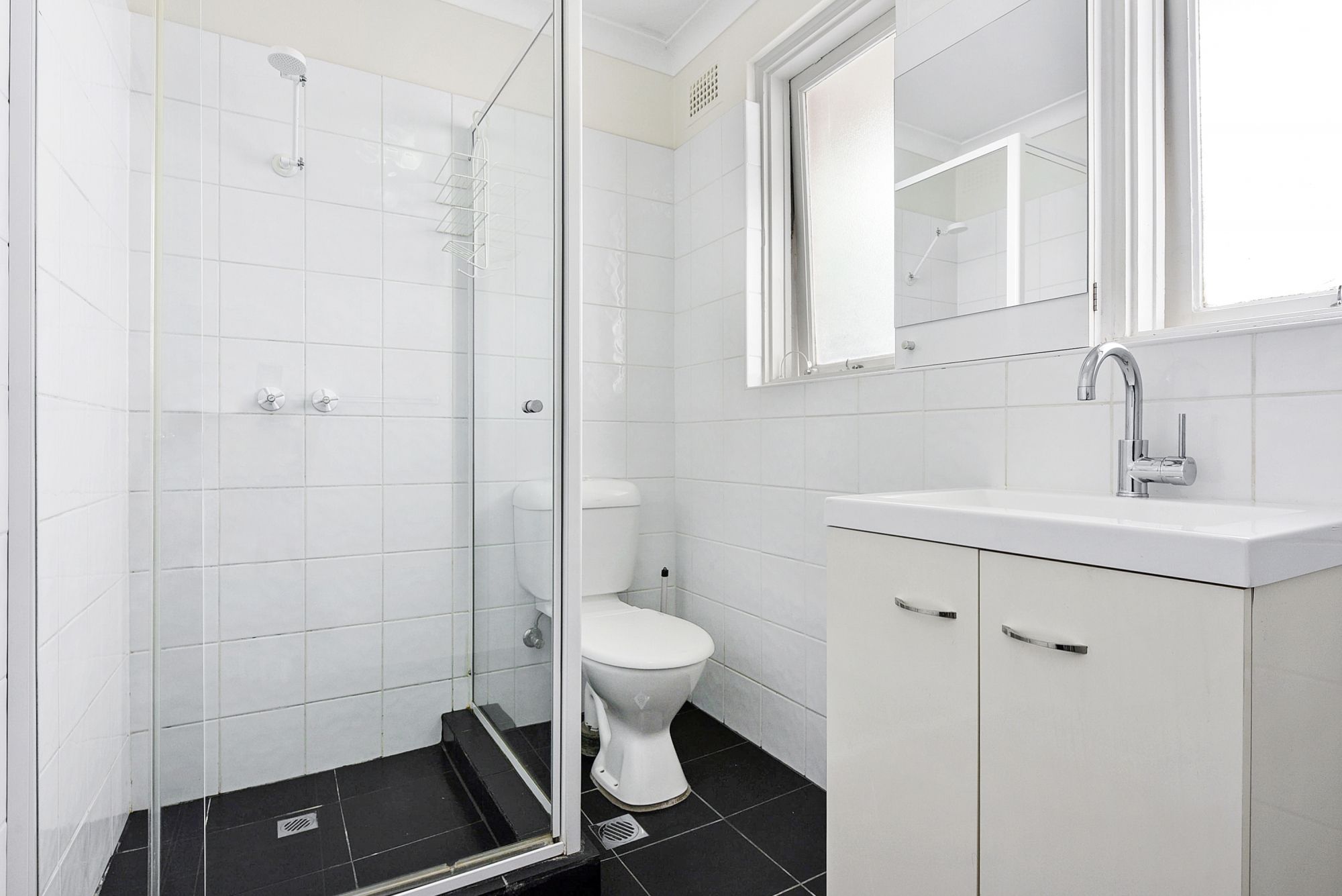 2/17 Albert Street, Hornsby, NSW 2077
