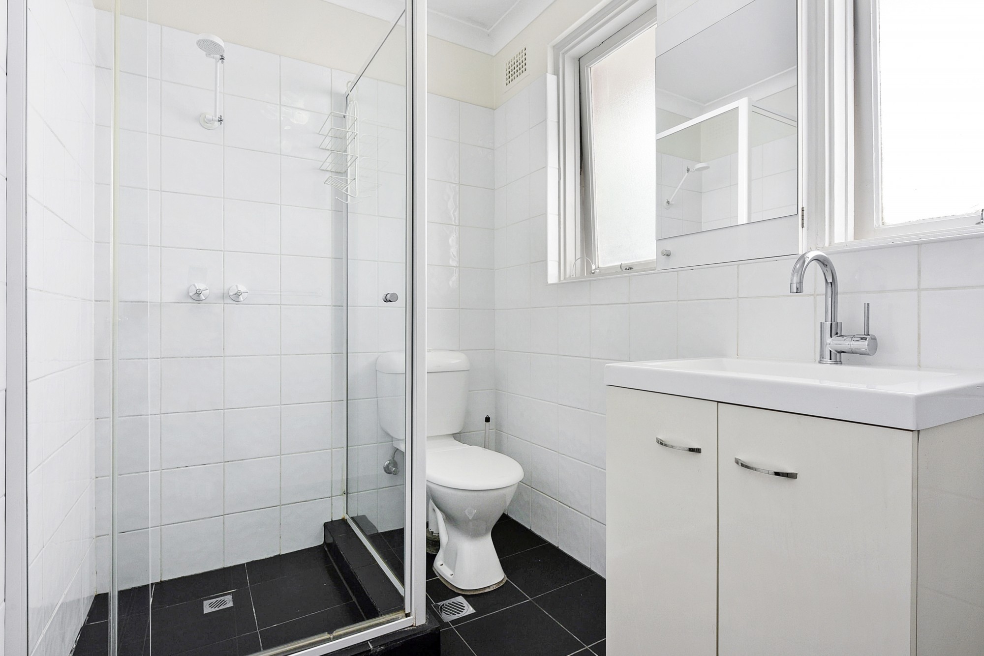 2/17 Albert Street, Hornsby, NSW 2077