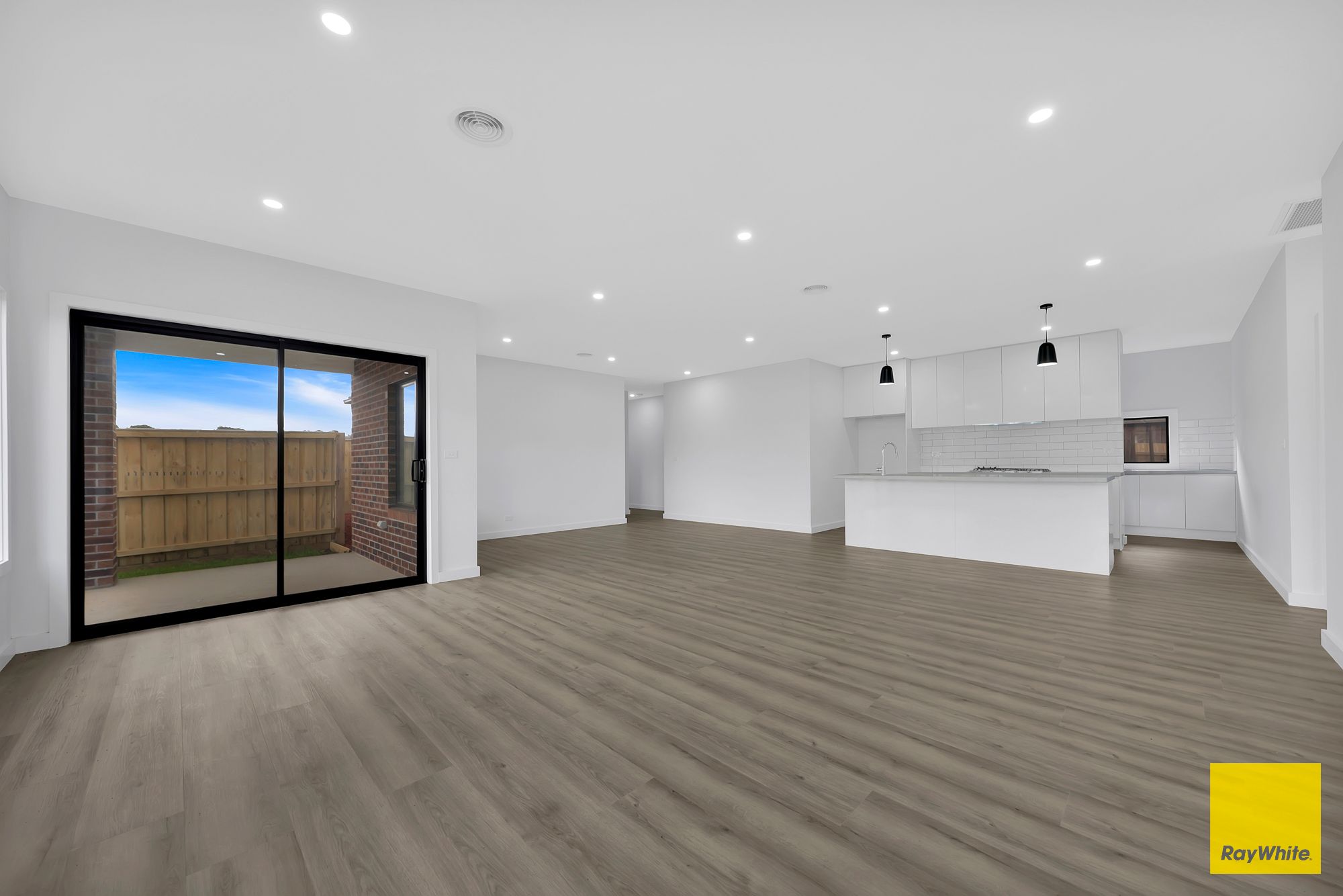 45 Fellows Road — photo 8 of 14