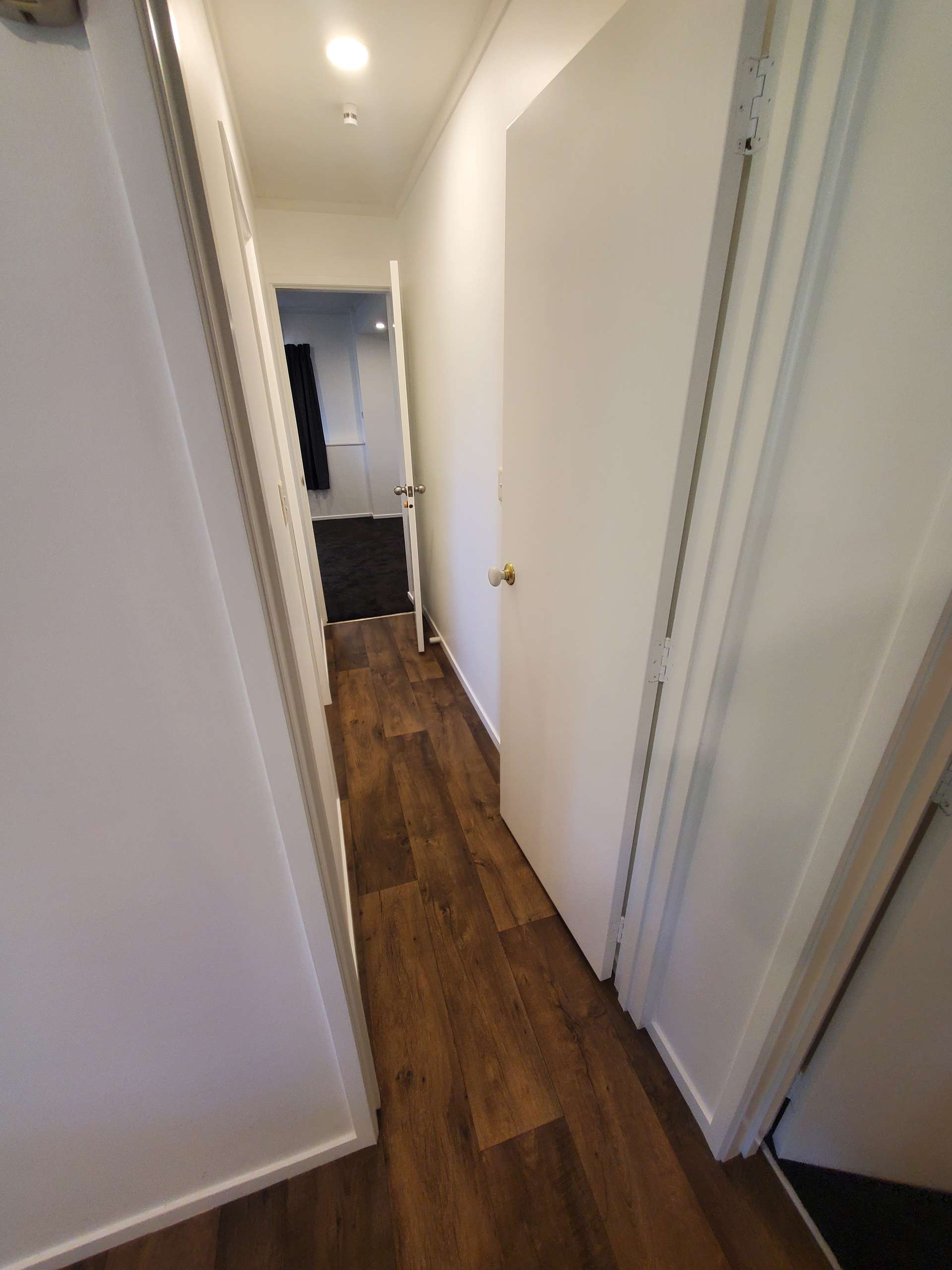 39B York Road photo 13