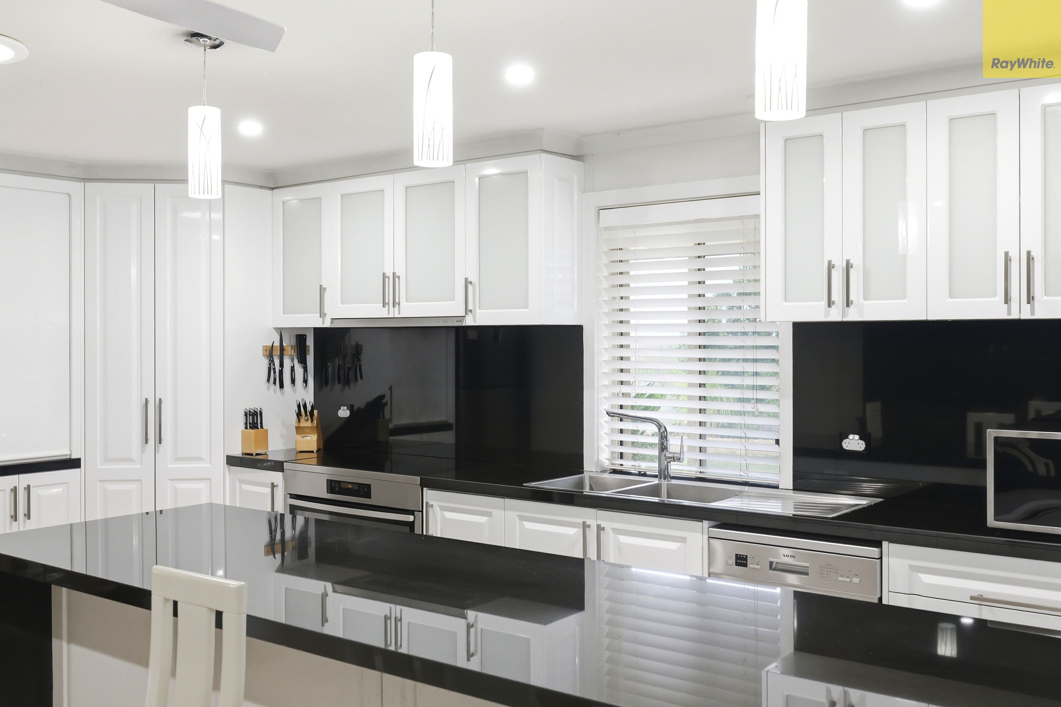 140 Flanagans Drive — photo 6 of 26