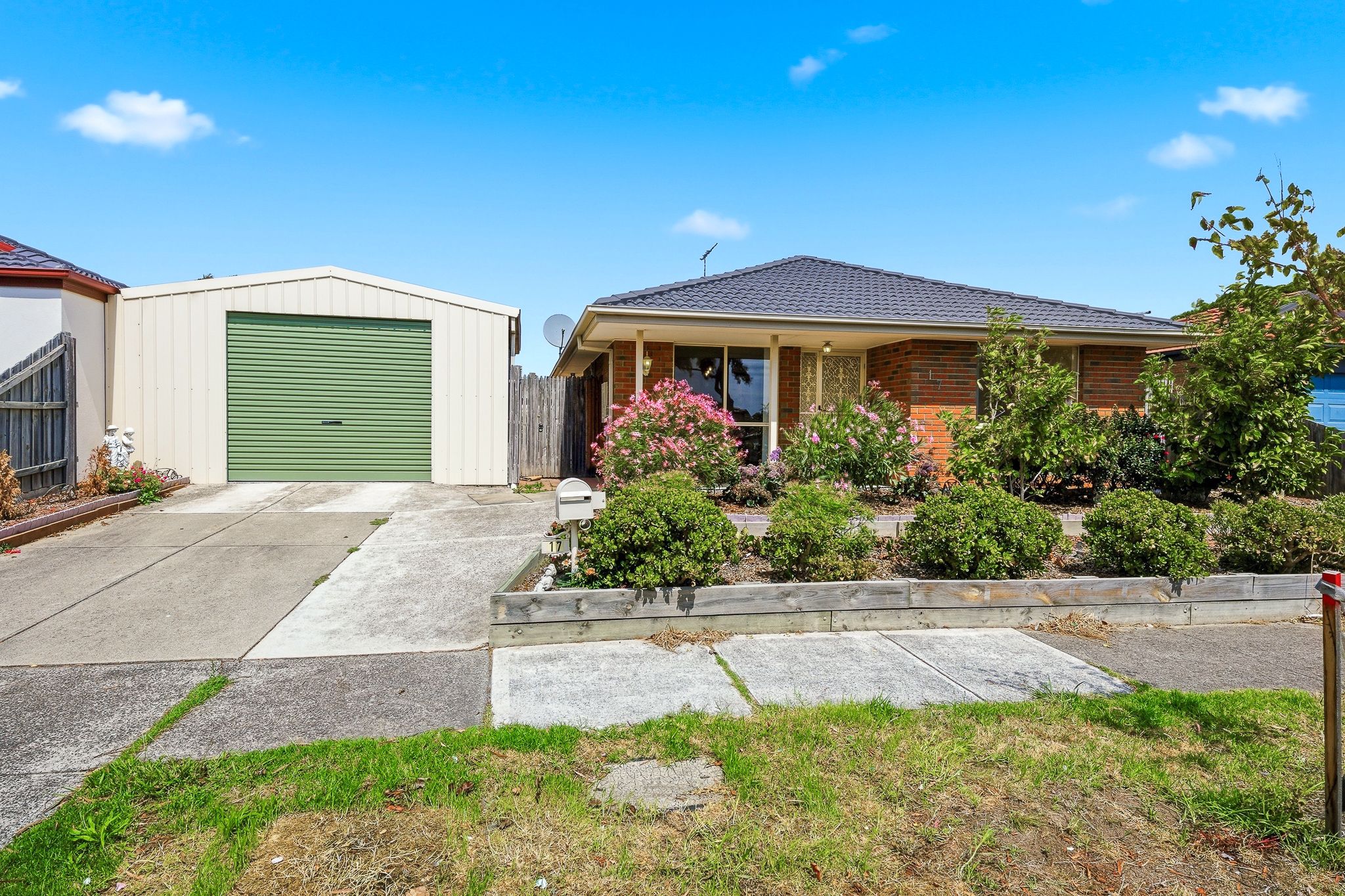 17 Stephellen Way, Cranbourne West, VIC 3977 - Leased House - Ray White ...