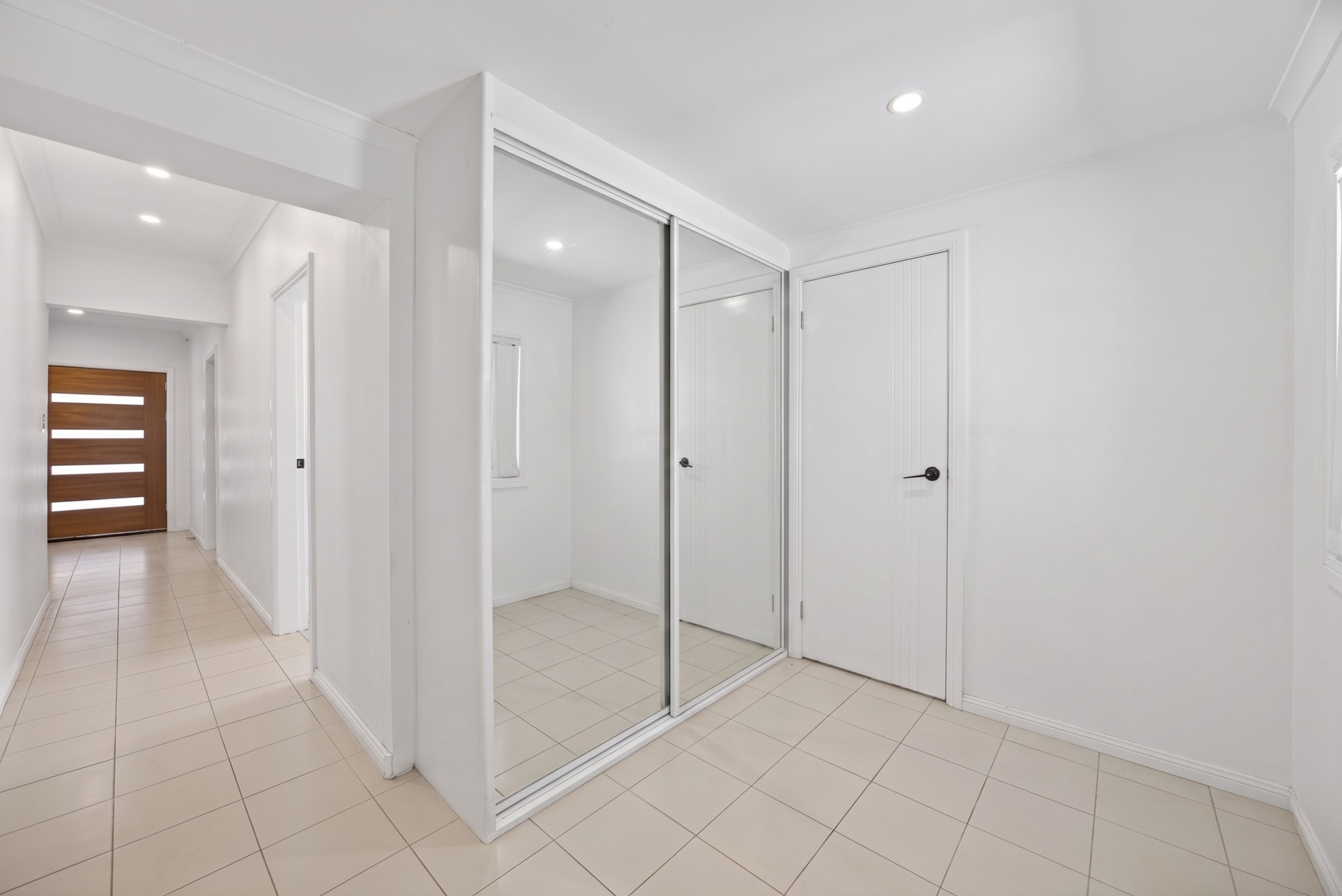 194 Victoria Road — photo 7 of 14