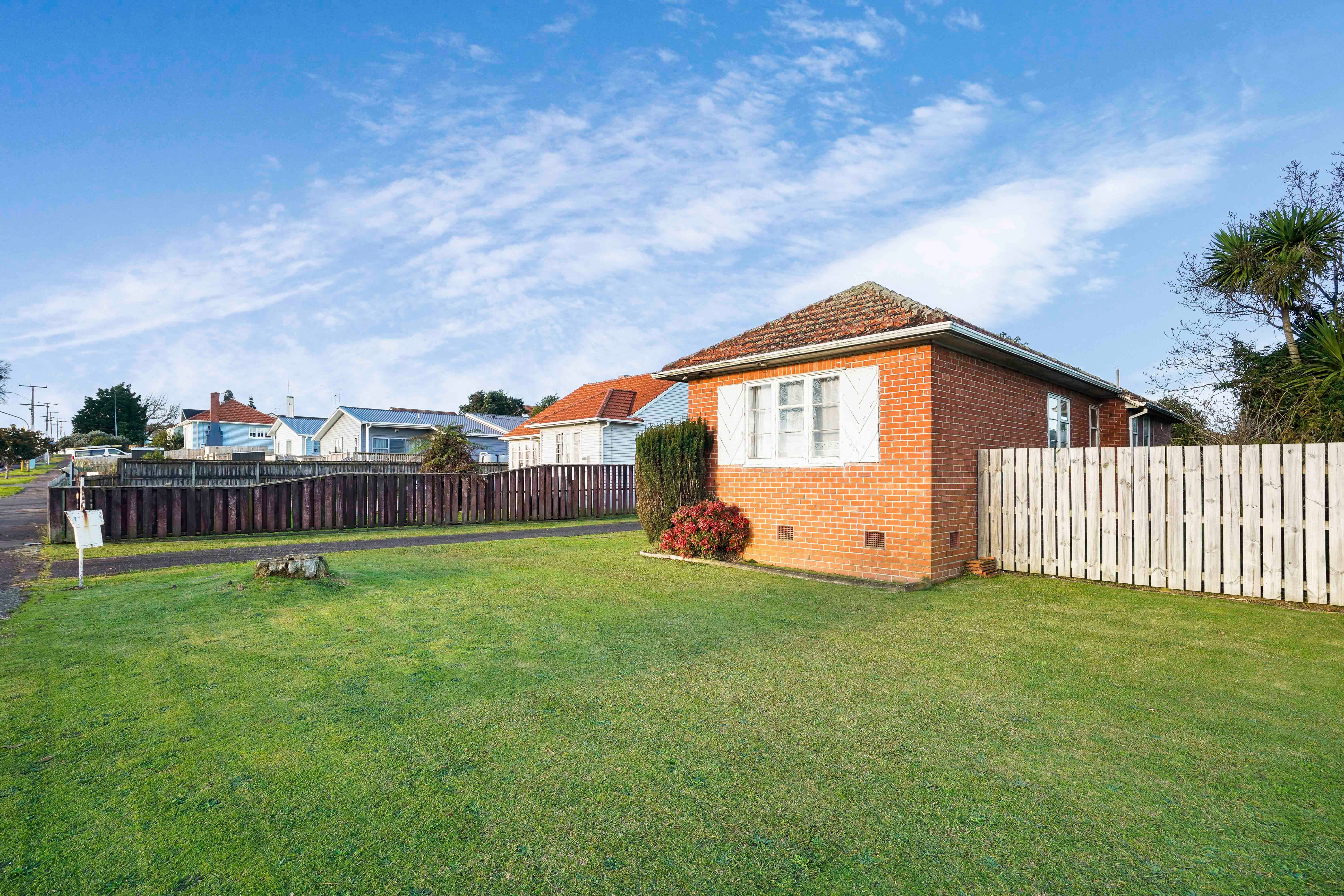 103 Forest Lake Road, Forest Lake, Hamilton City