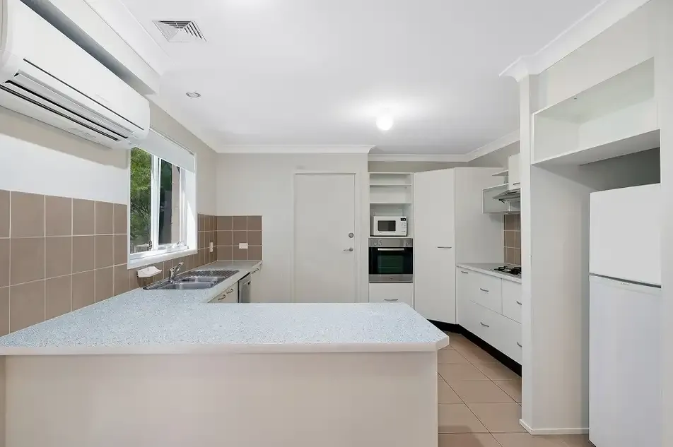 6 Linn Street, Campbelltown, NSW 2560