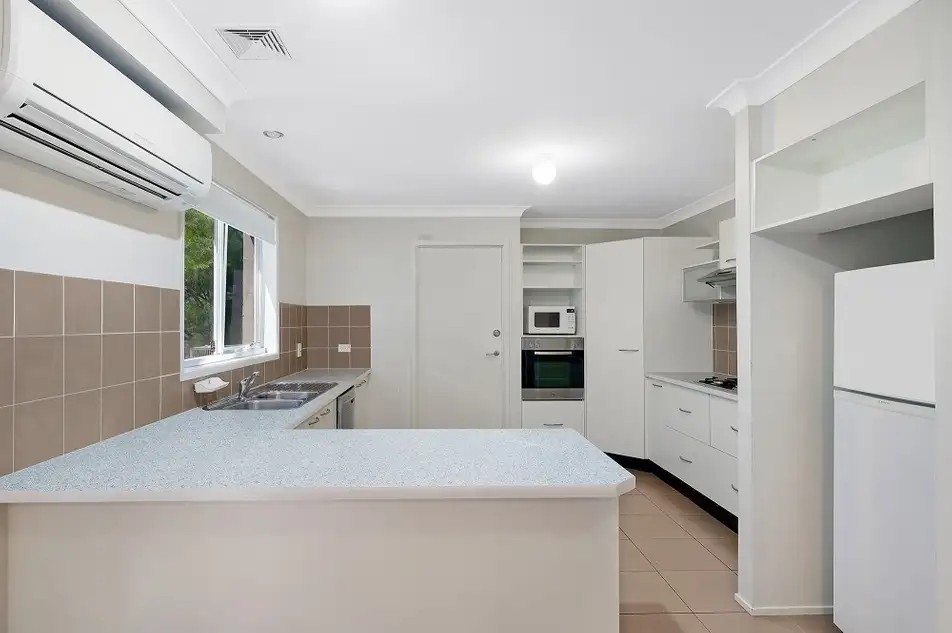 6 Linn Street, Campbelltown, NSW 2560