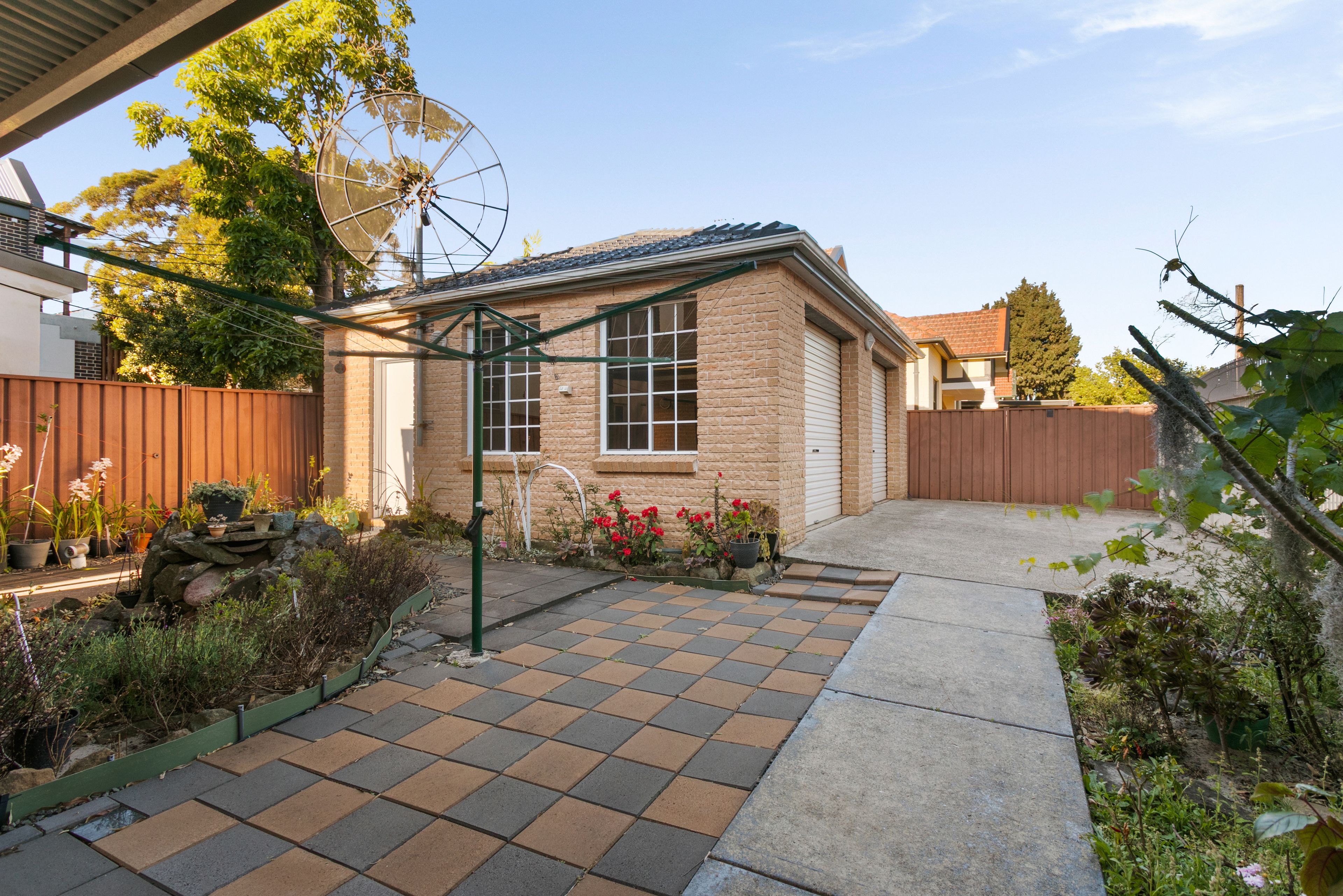 29 Irvine Street — photo 13 of 19