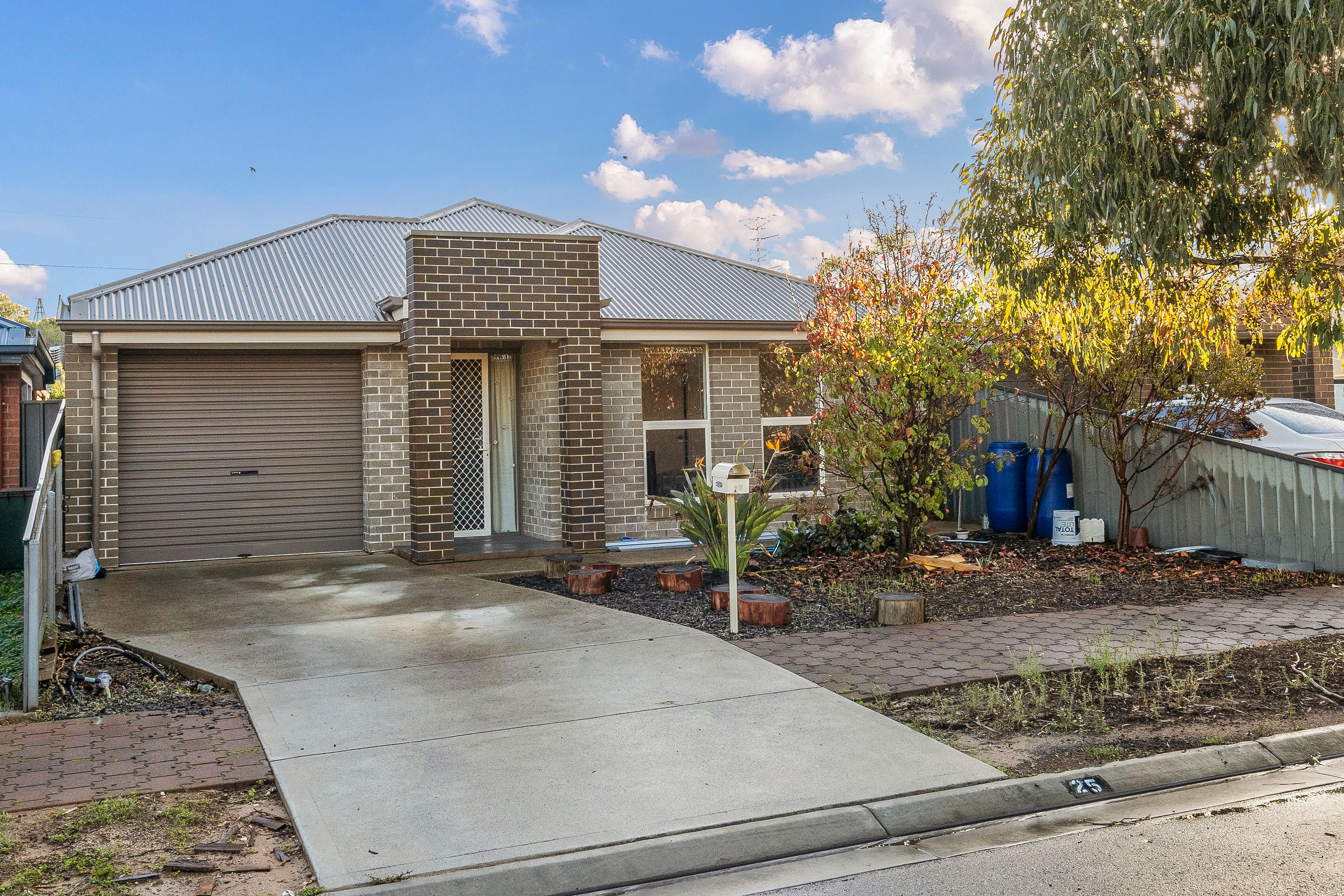 25 Field Street, Parafield Gardens, SA 5107