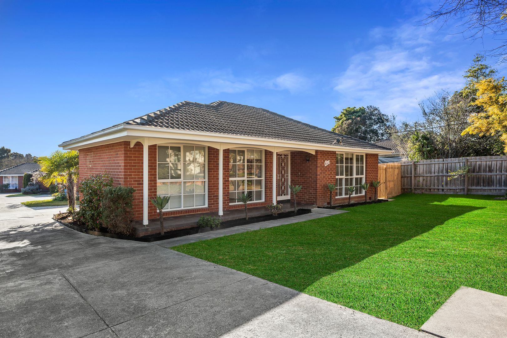 1/1 Howard Street — photo from Ray White Oakleigh
