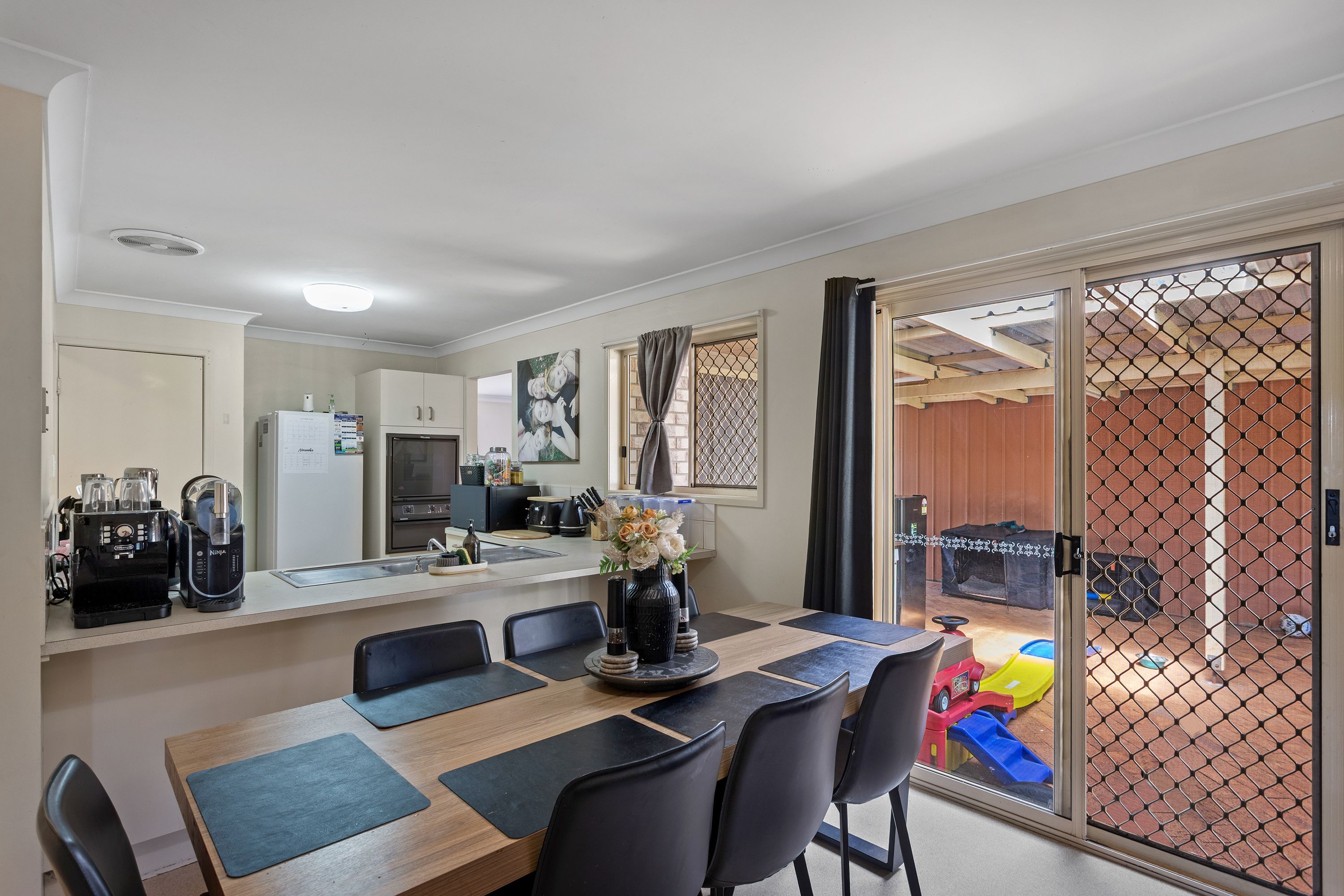 23 Robb Street — photo 3 of 17