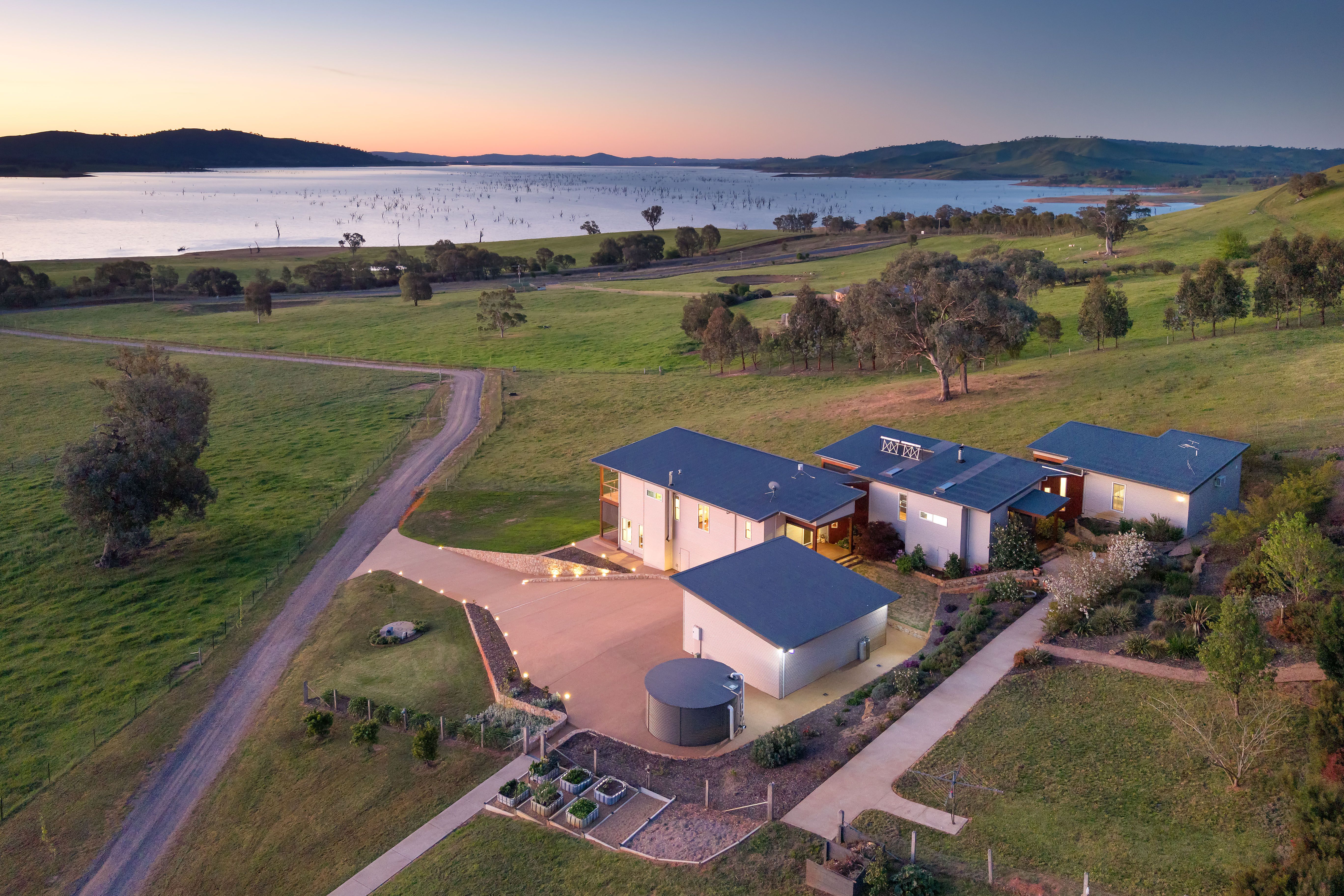 1407 Murray Valley Highway, Huon, VIC 3695