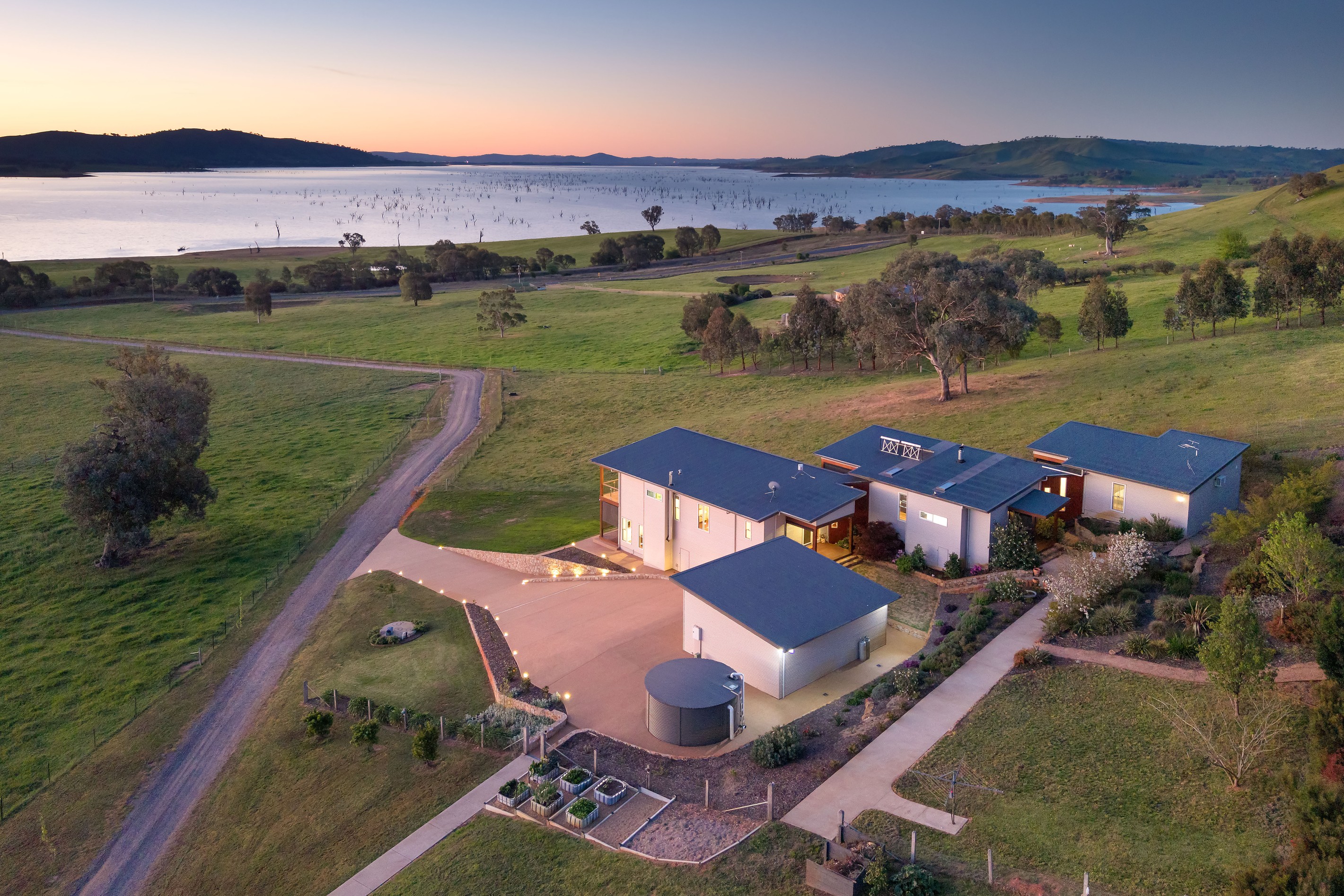 1407 Murray Valley Highway, Huon, VIC 3695