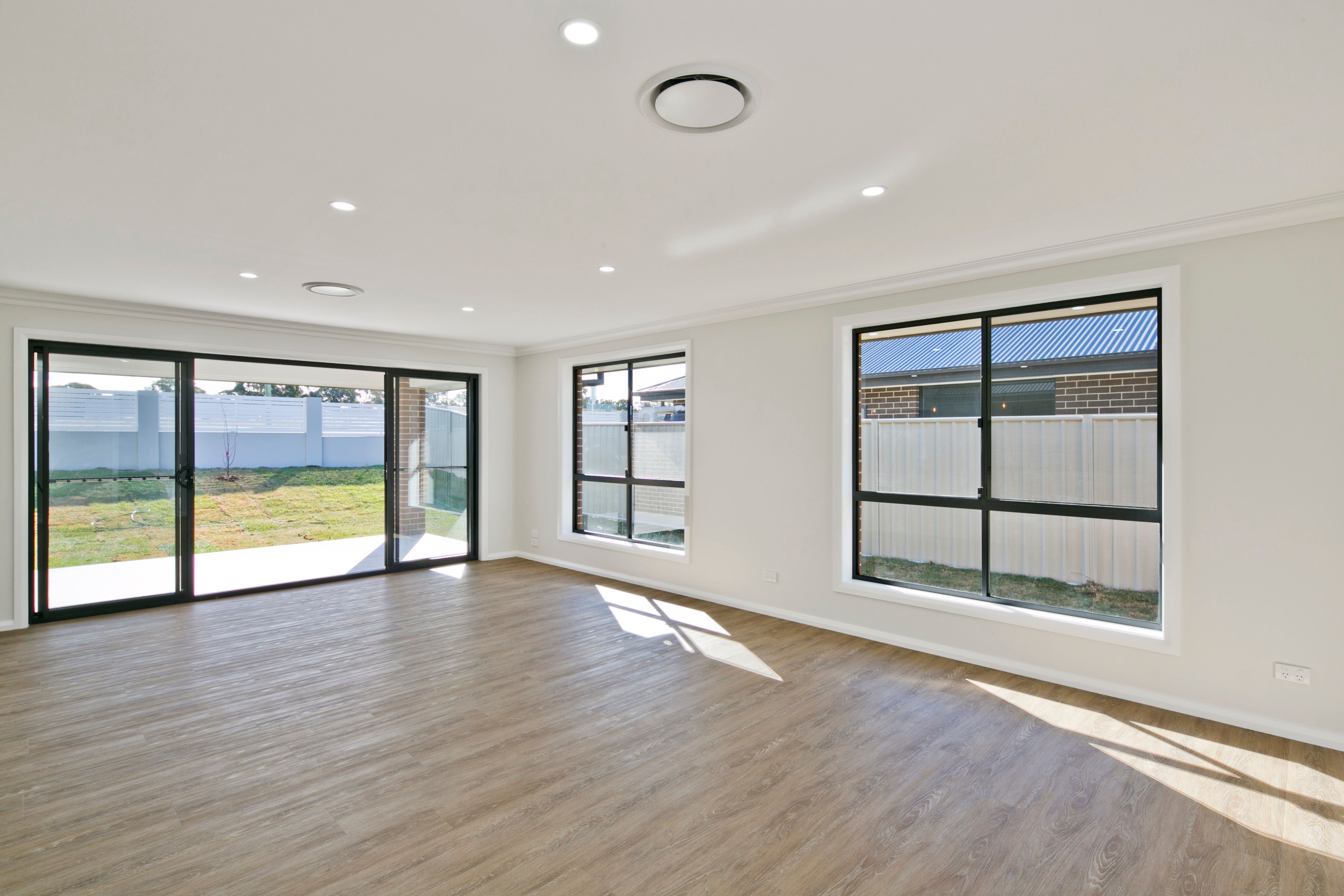 12 Quiberon Way, Goulburn, NSW 2580