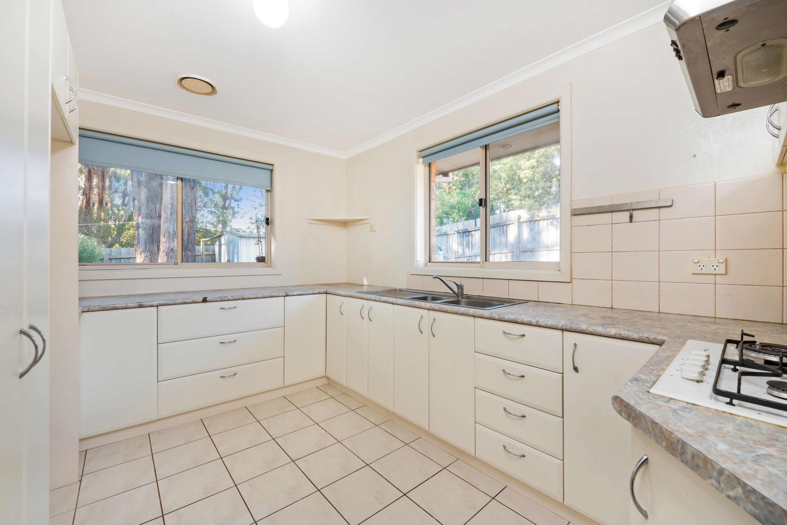 28 Manifold Court, Croydon South, VIC 3136