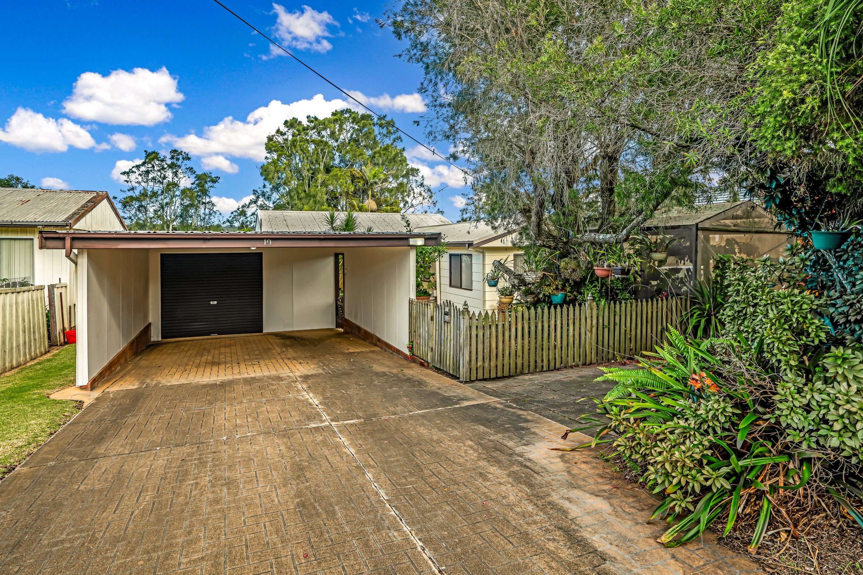 10 Crookhaven Drive, Greenwell Point, NSW 2540