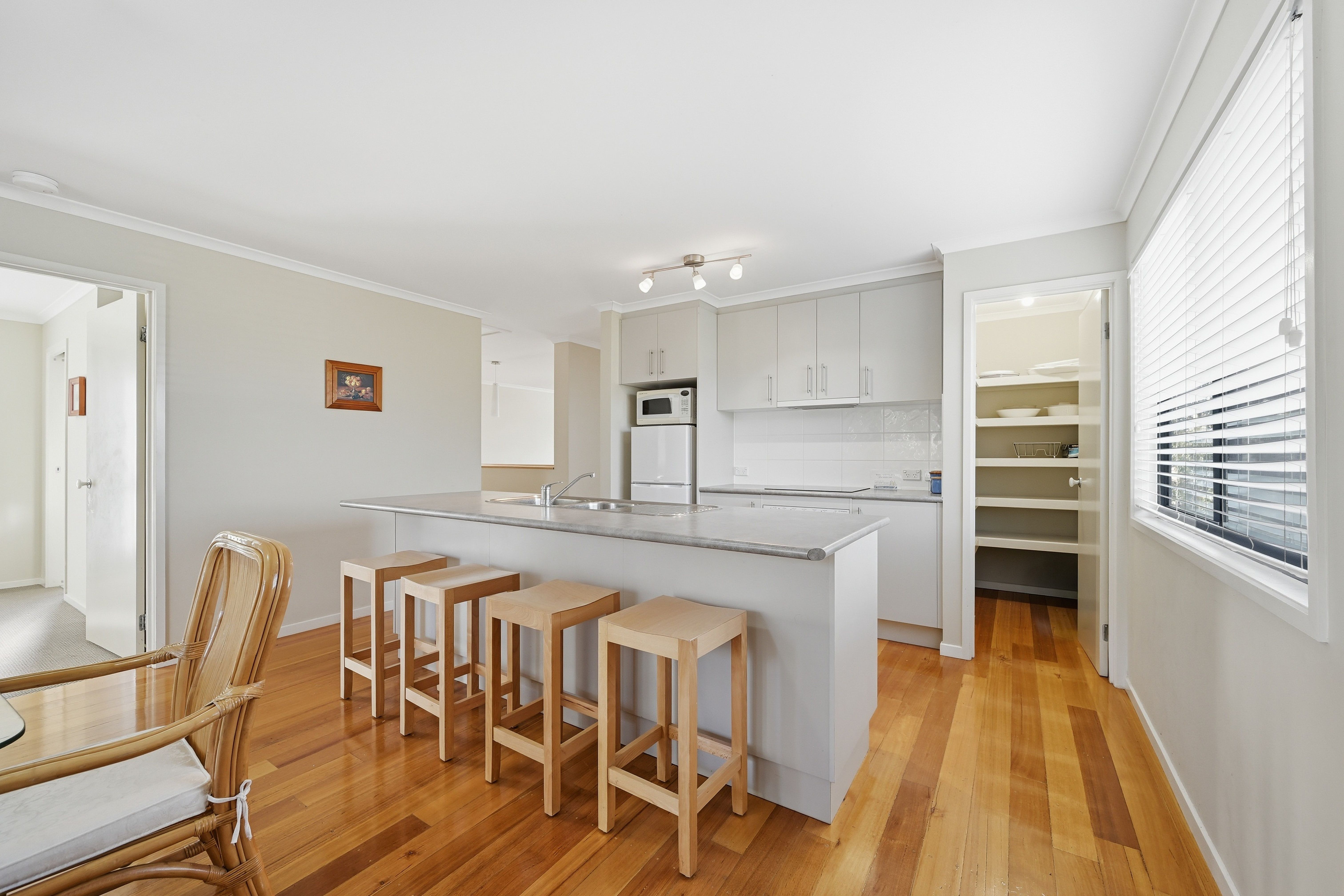 28 Beachcomber Drive — photo 3 of 20