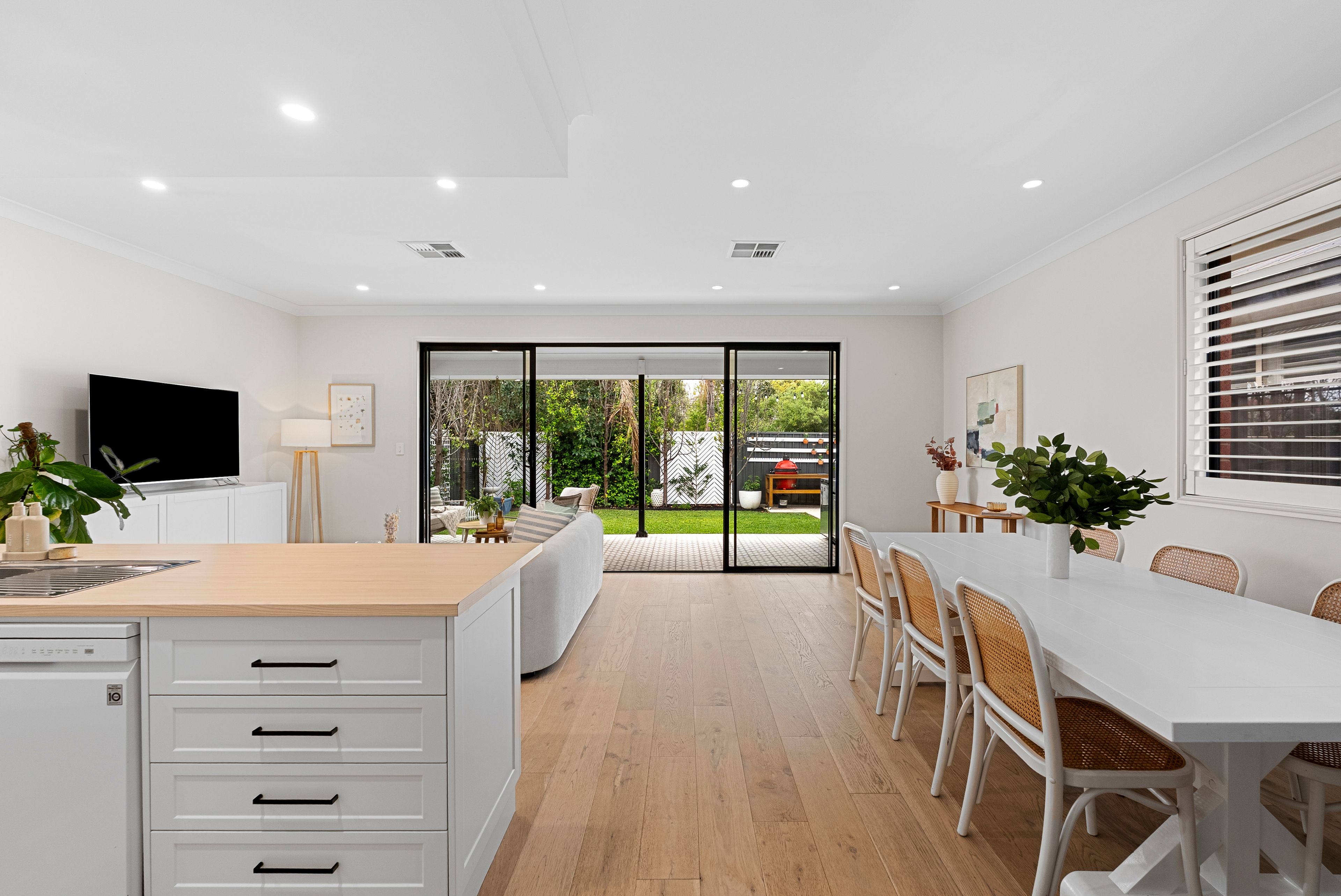 13A Fiscom Avenue — photo 12 of 23