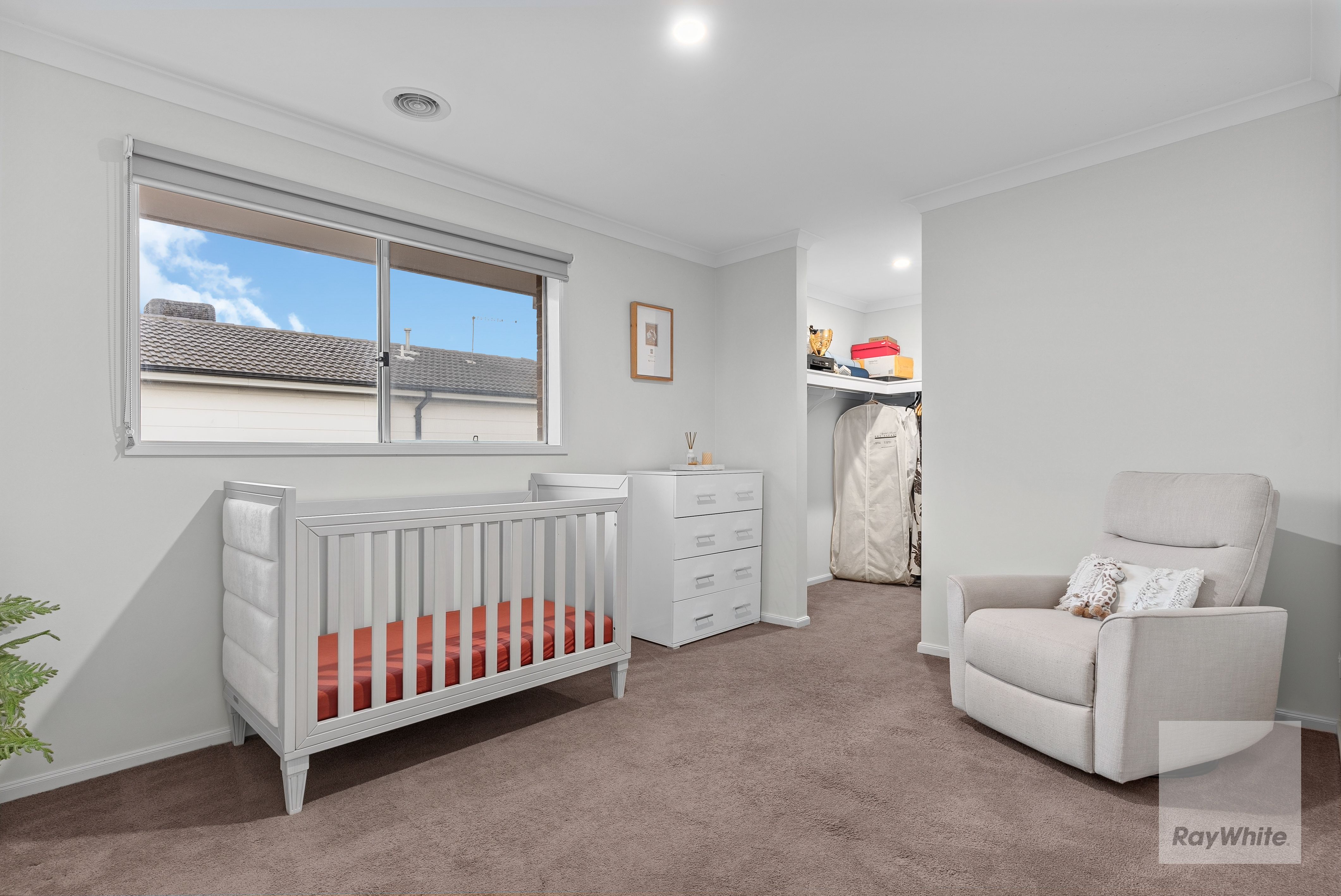 5 King Drive — photo 13 of 19