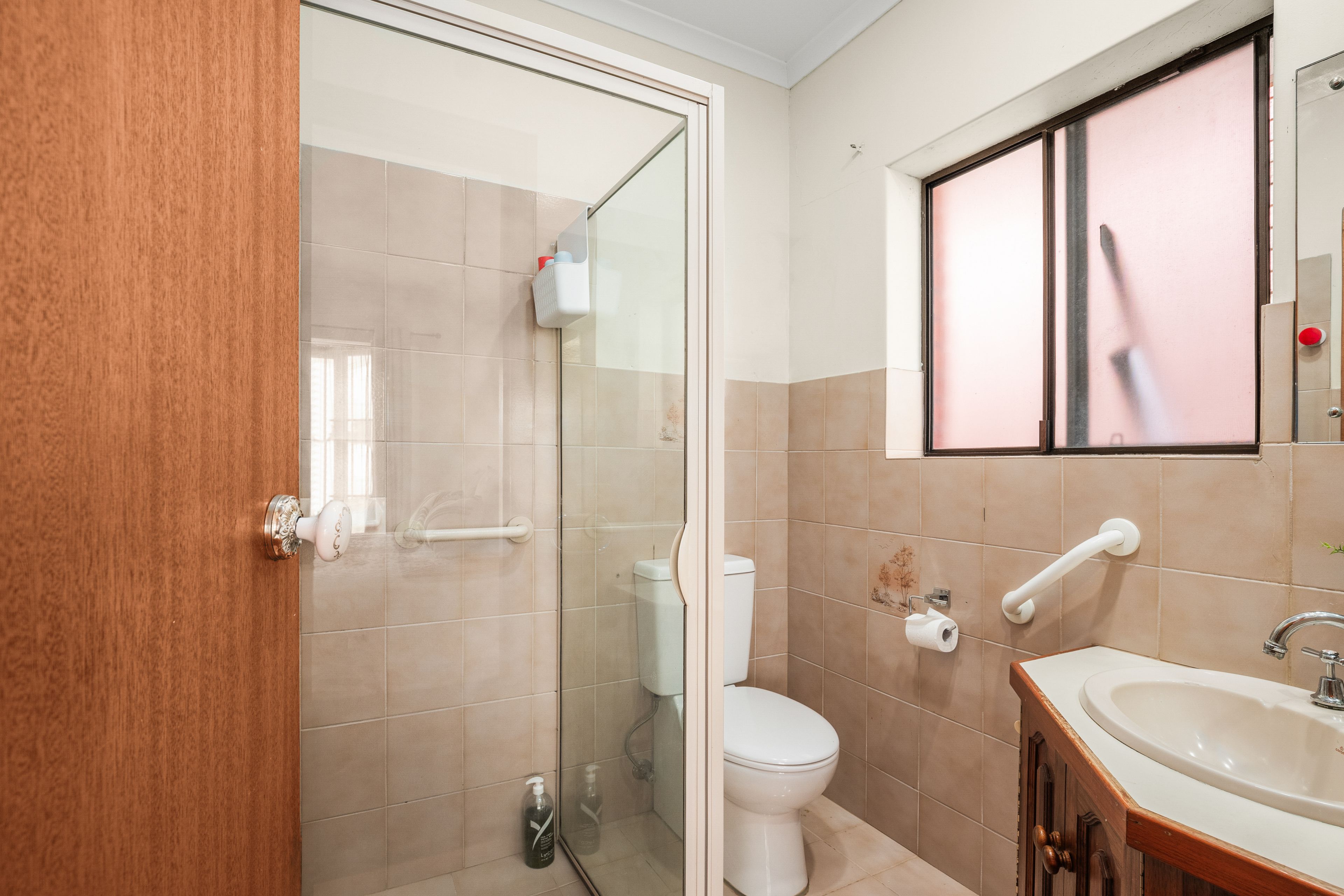 27 Torresan Crescent — photo 16 of 26