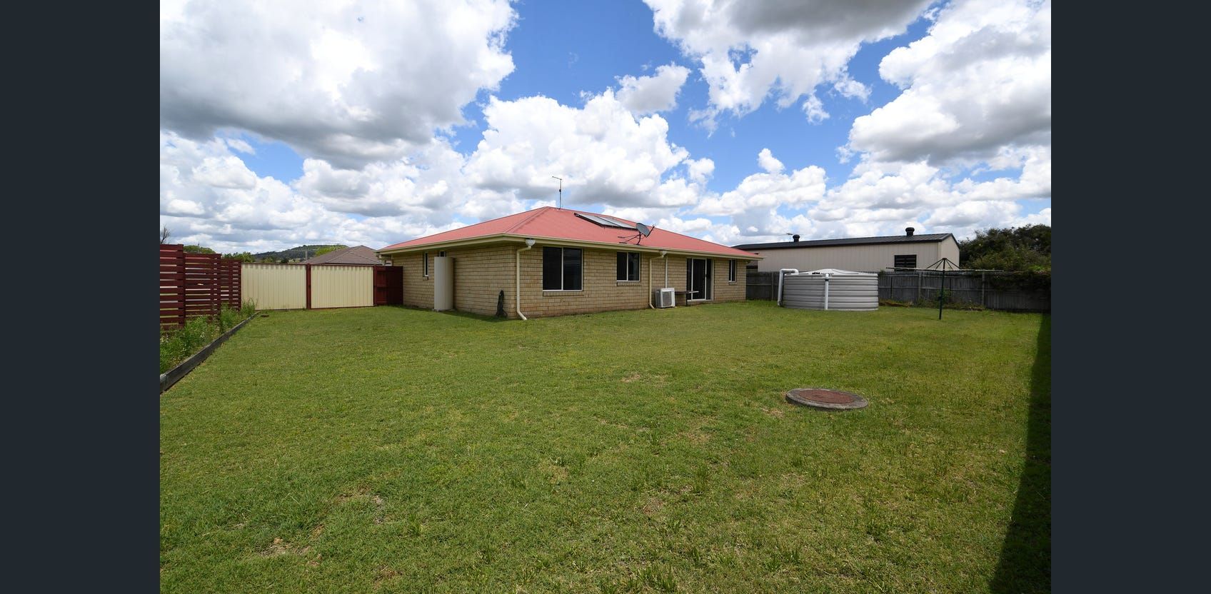 8 Varley Street, Lowood QLD 4311