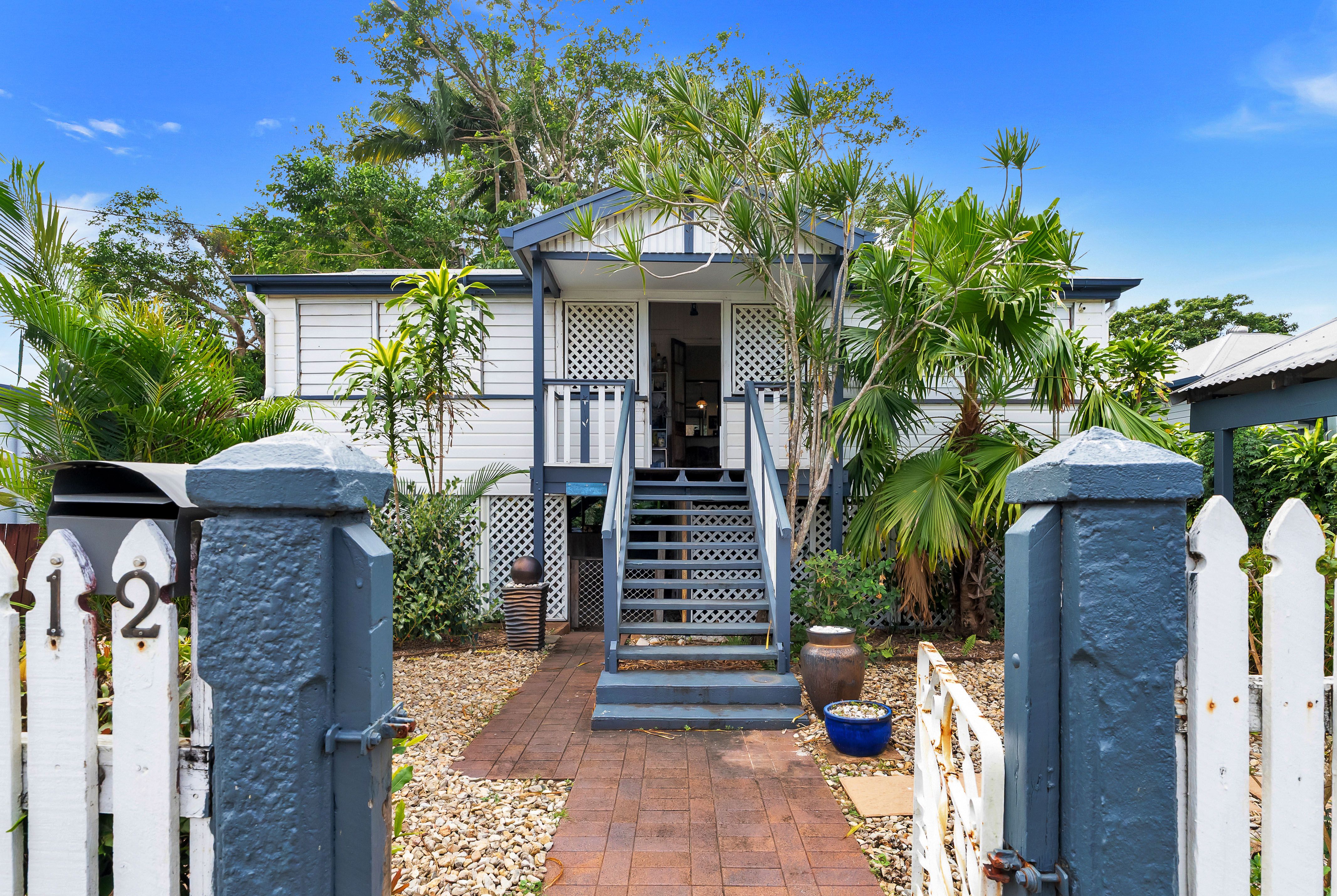12 Bunting Street, Bungalow, QLD 4870