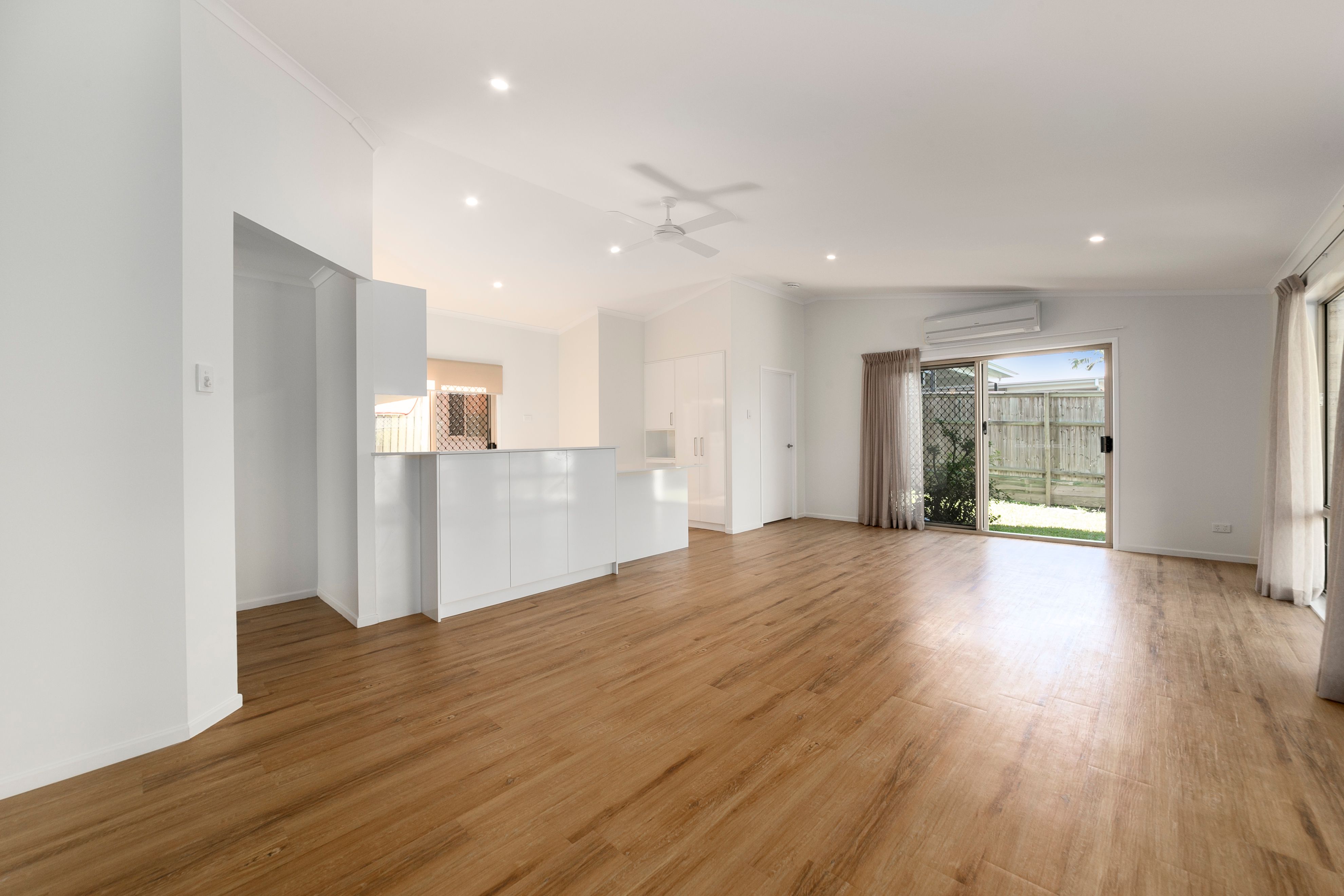 4 Vivian Street, Tennyson, QLD 4105