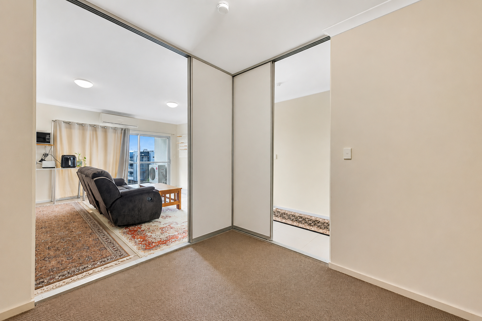 305/2 Augustine Street — photo 6 of 11