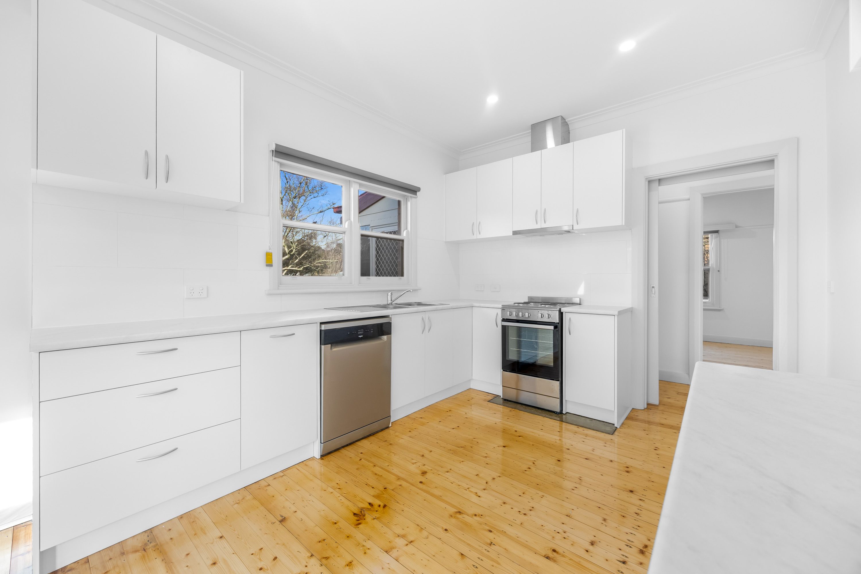 65 Longley Street — photo 4 of 9