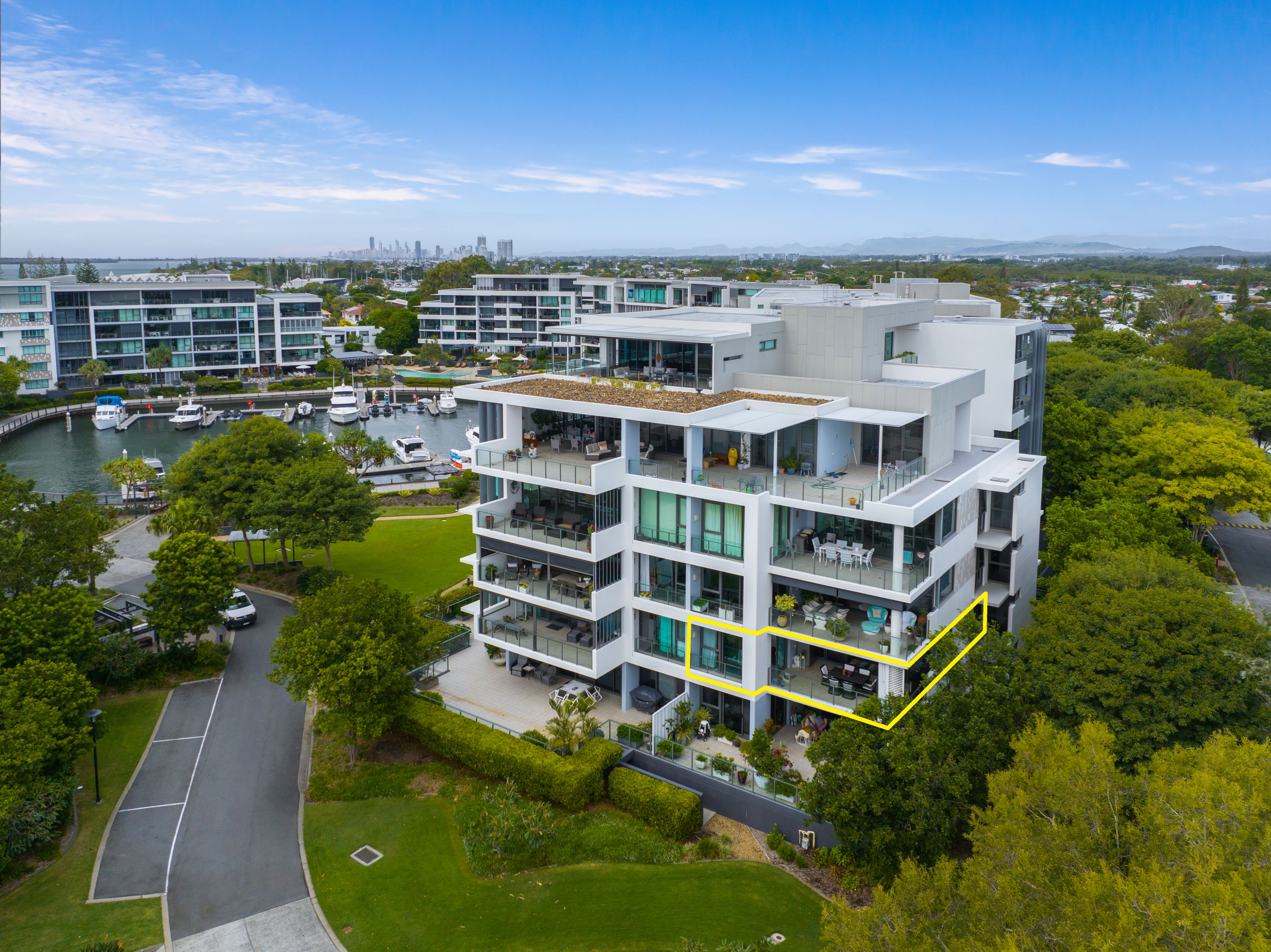 6201/323 Bayview Street, Hollywell, QLD 4216