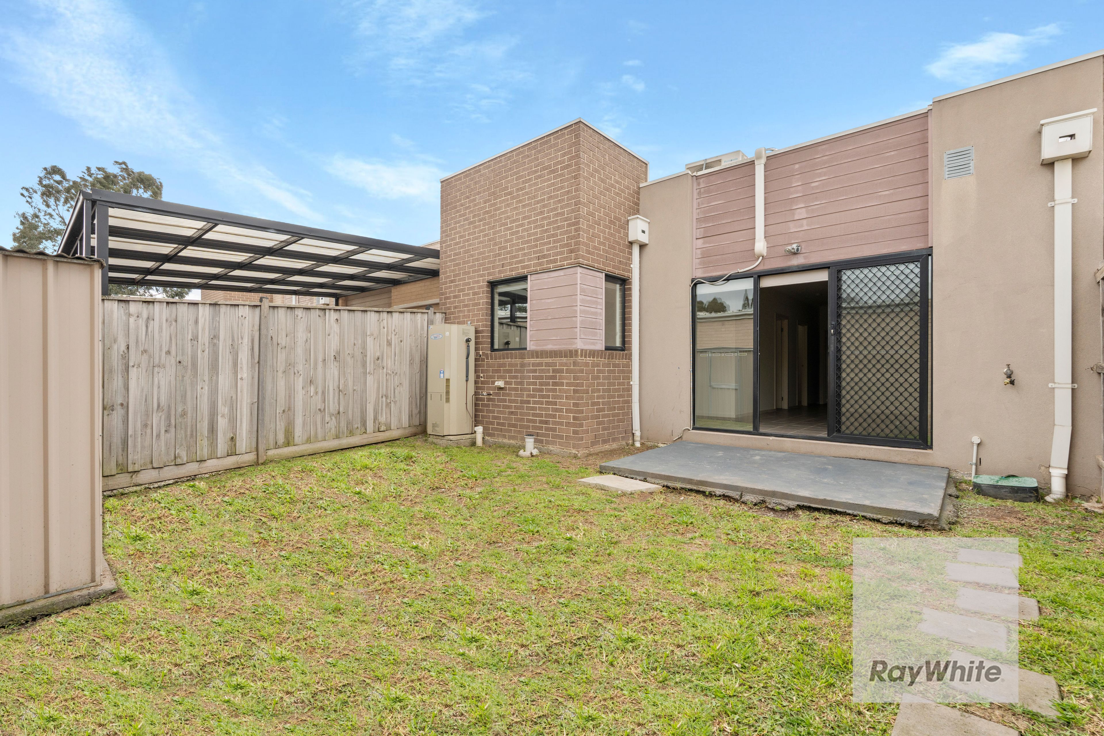 17 Pontoon Street — photo 12 of 14