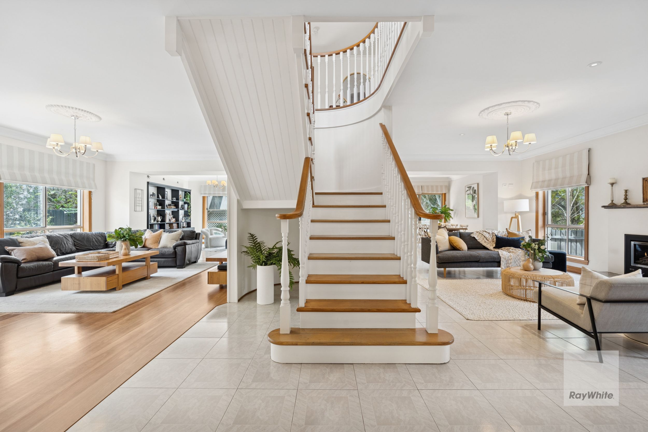 6 Mahon Court, Taylors Lakes, VIC 3038