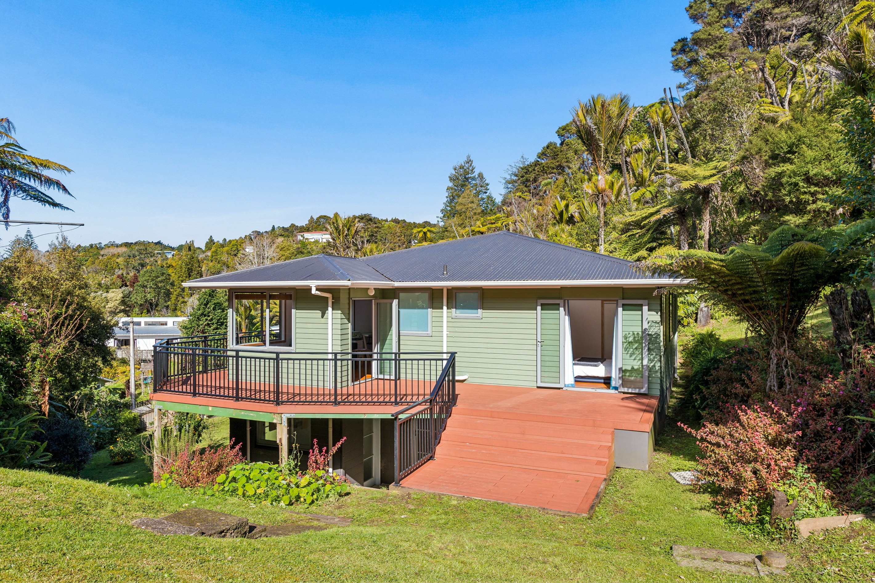 373 Huia Road, Titirangi, Waitakere City