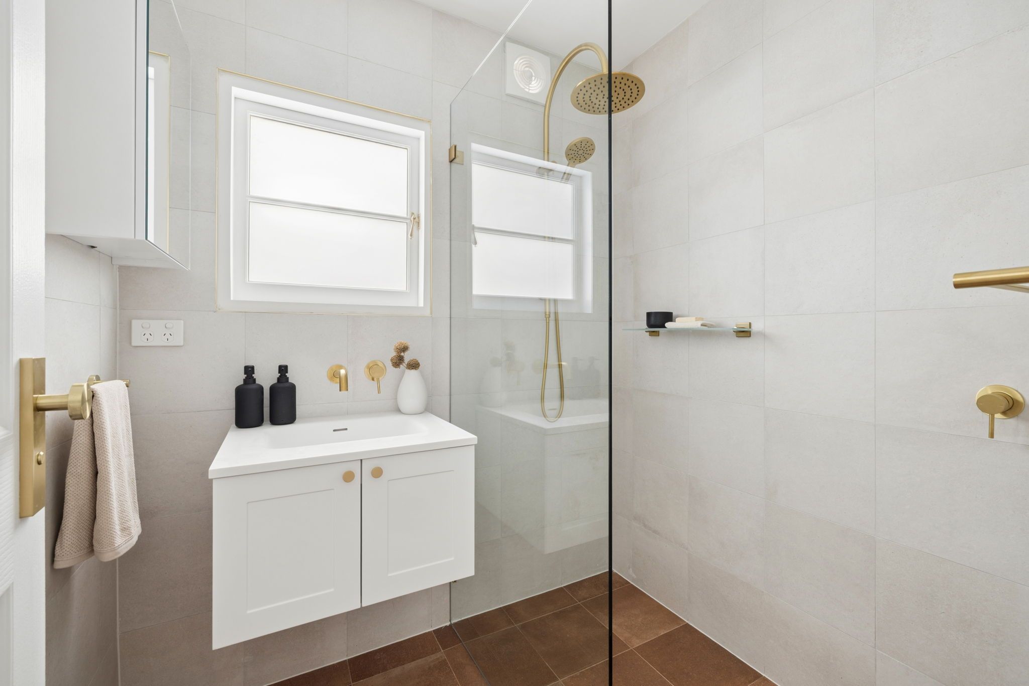 40 Wellington Street — photo 9 of 12