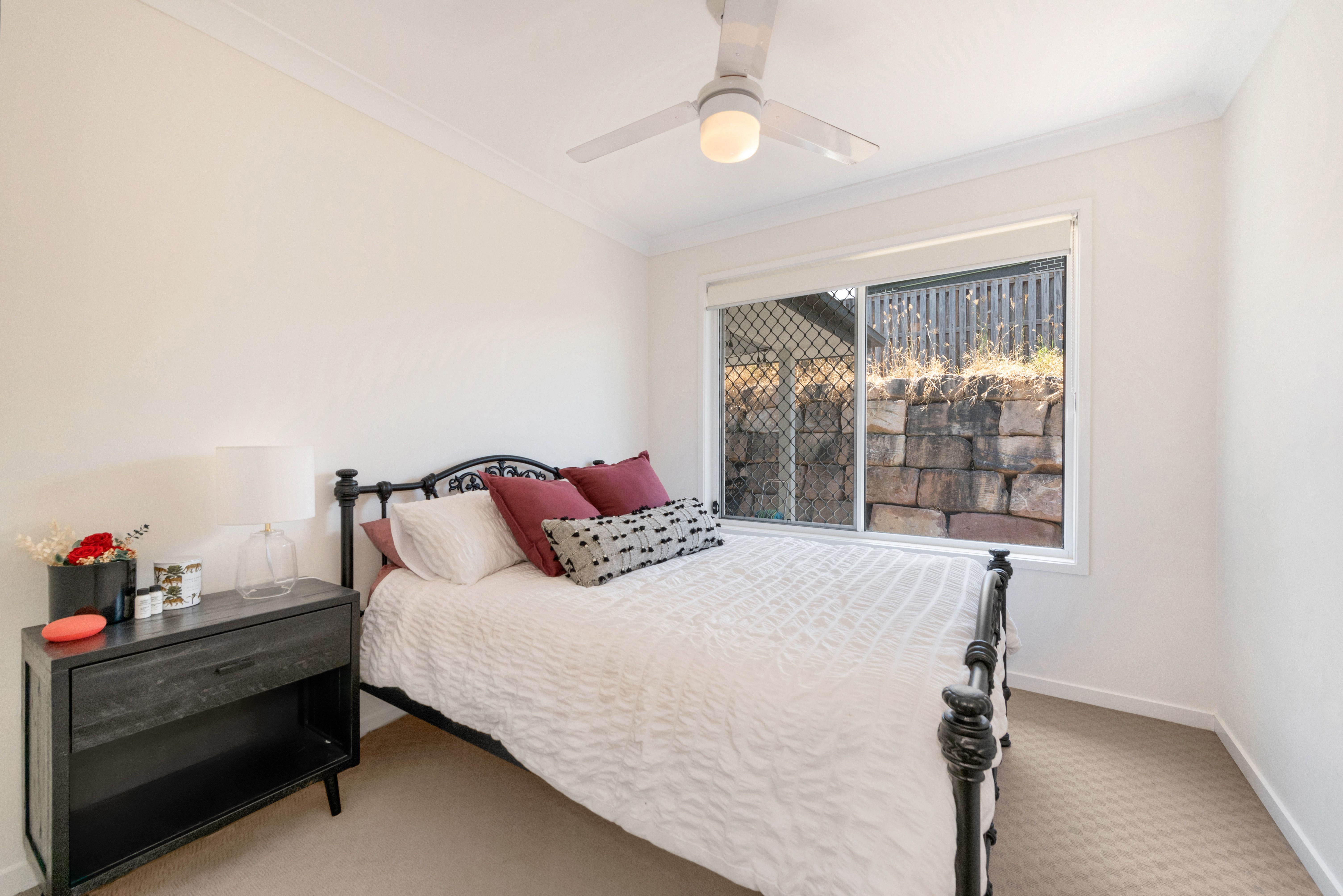 121 Benezet Drive, Augustine Heights, QLD 4300