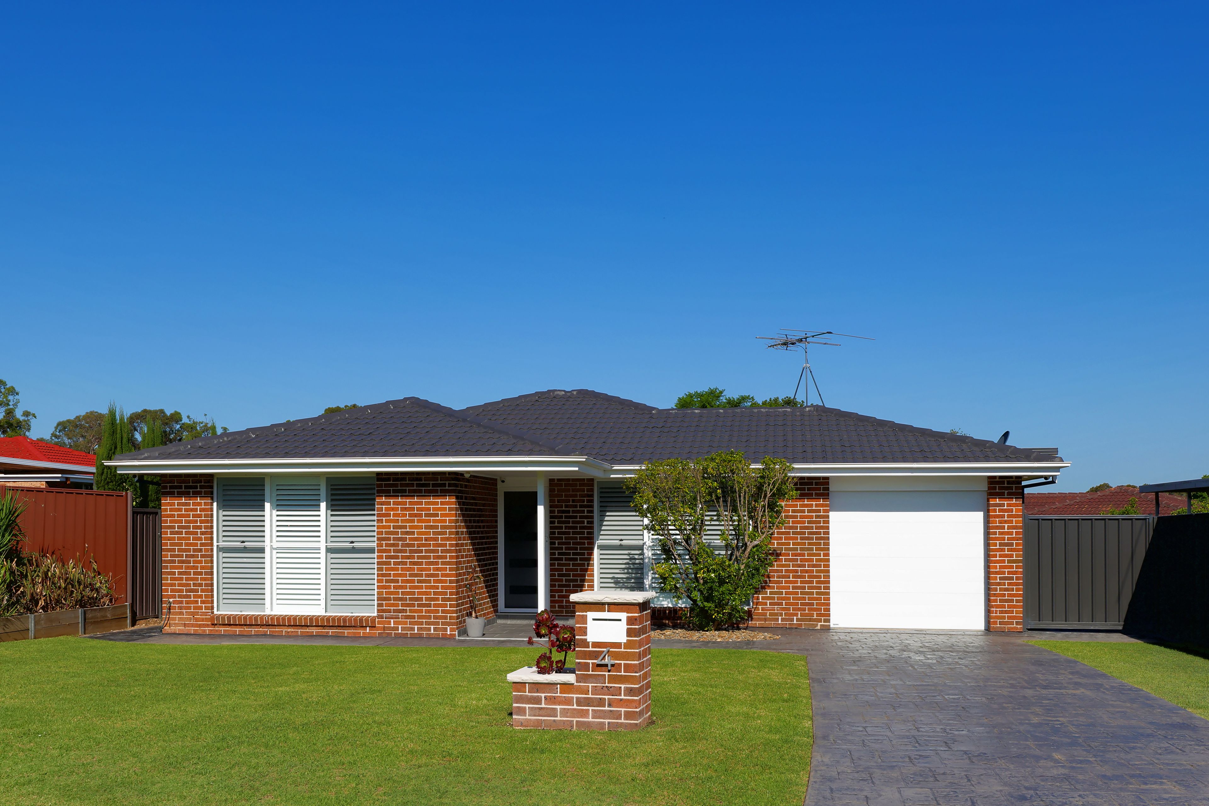 4 Salford Street, St Clair, NSW