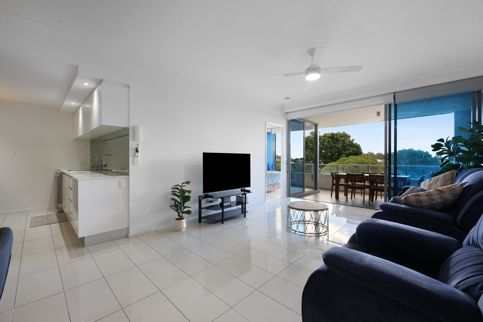 203/11 Compass Drive, Biggera Waters, QLD 4216