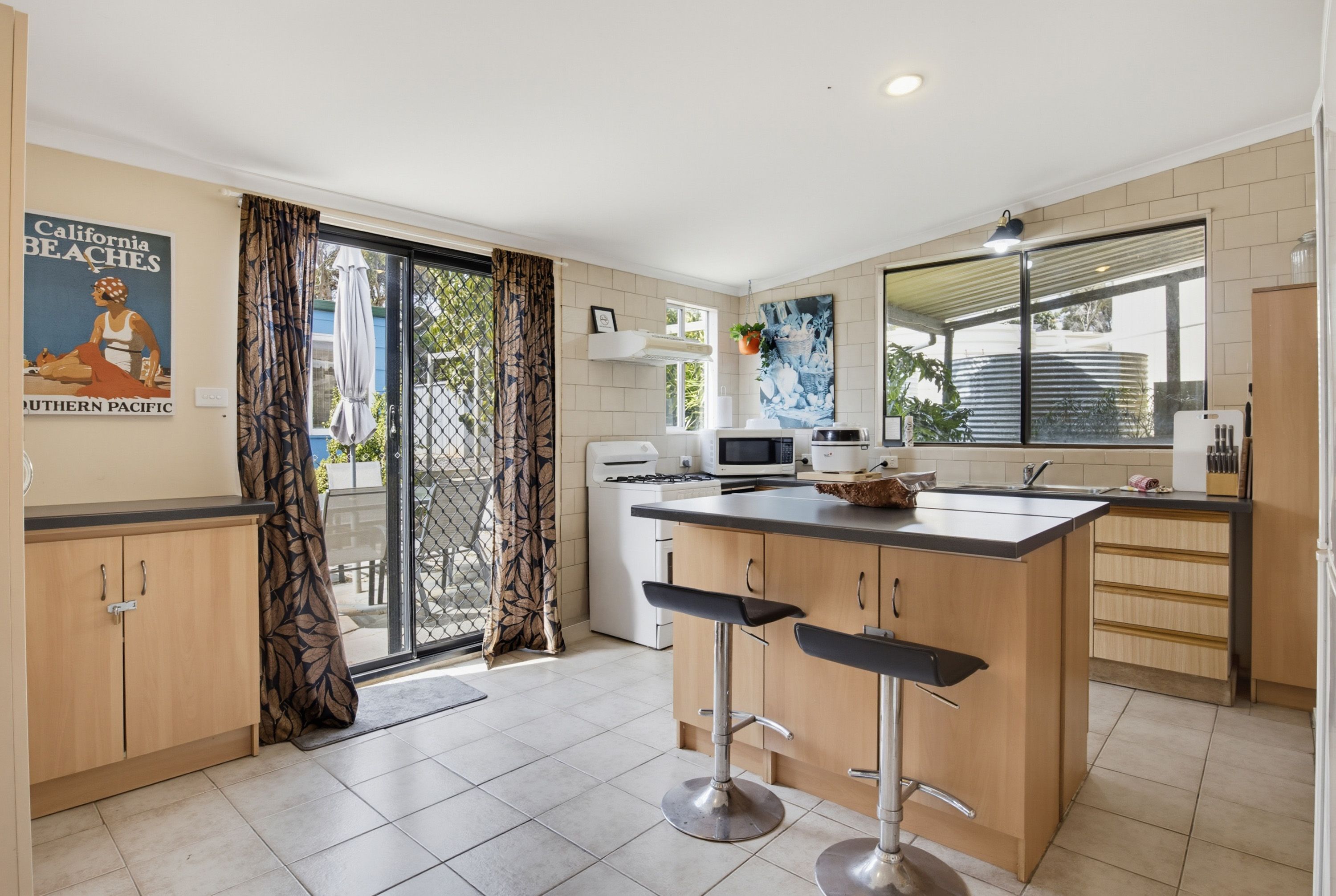 37 Fleurieu Avenue — photo 11 of 29