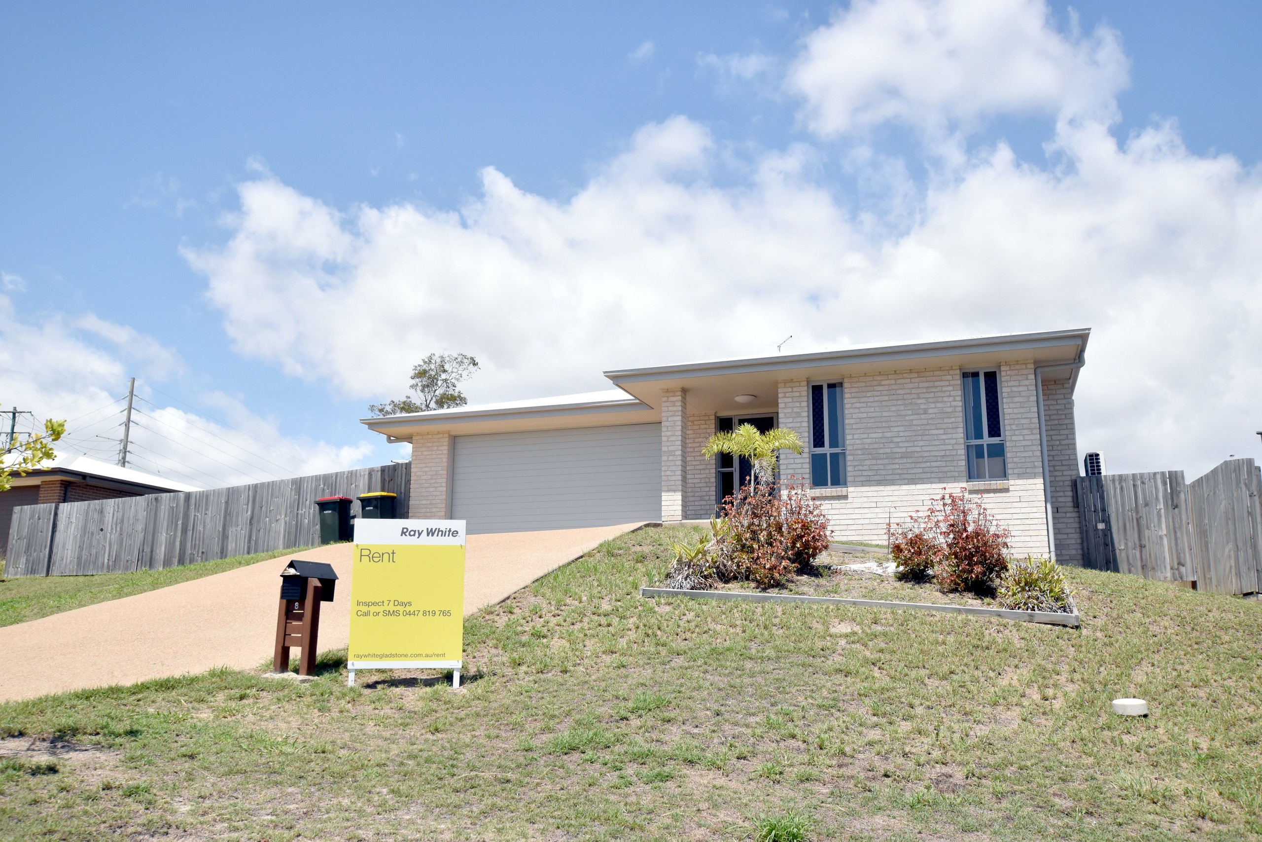 8 Windjana Court, New Auckland, QLD 4680