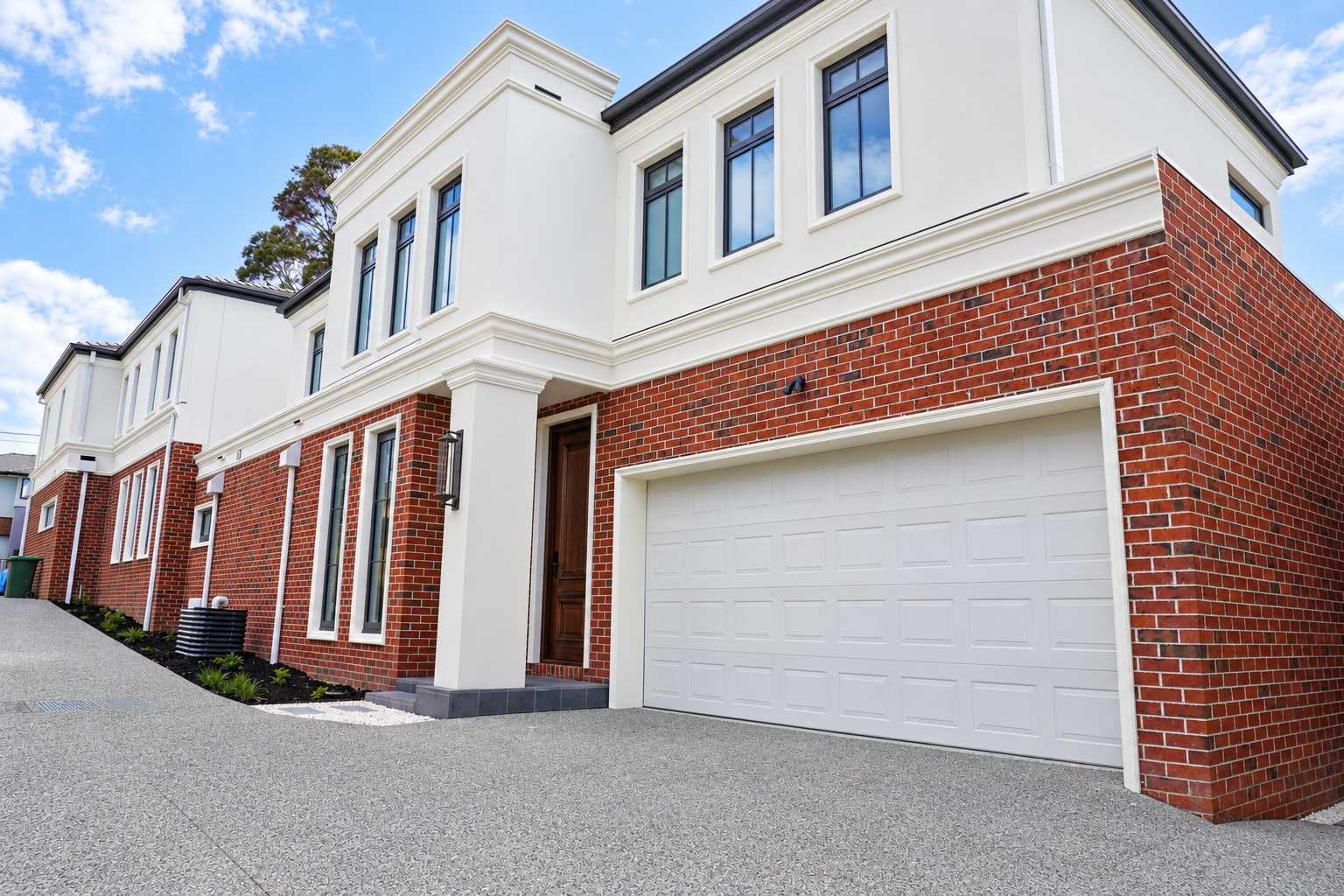 2/22 Rangeview Grove — photo from Ray White Balwyn