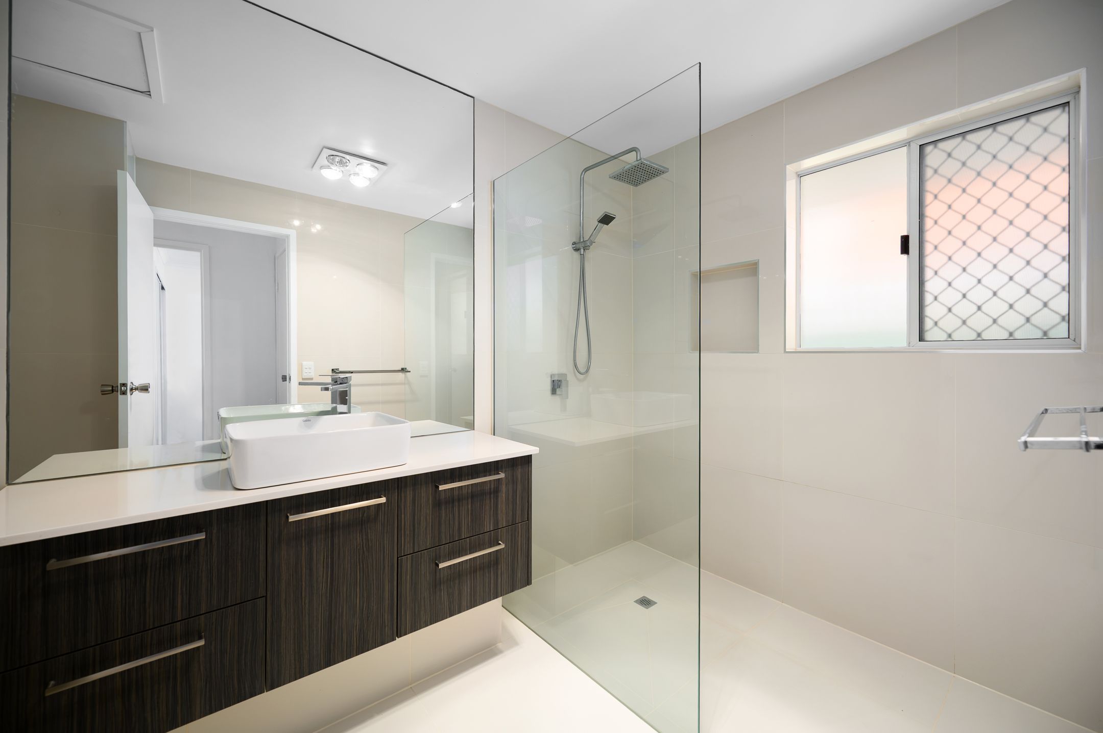 1/37 Milton Avenue — photo 10 of 16