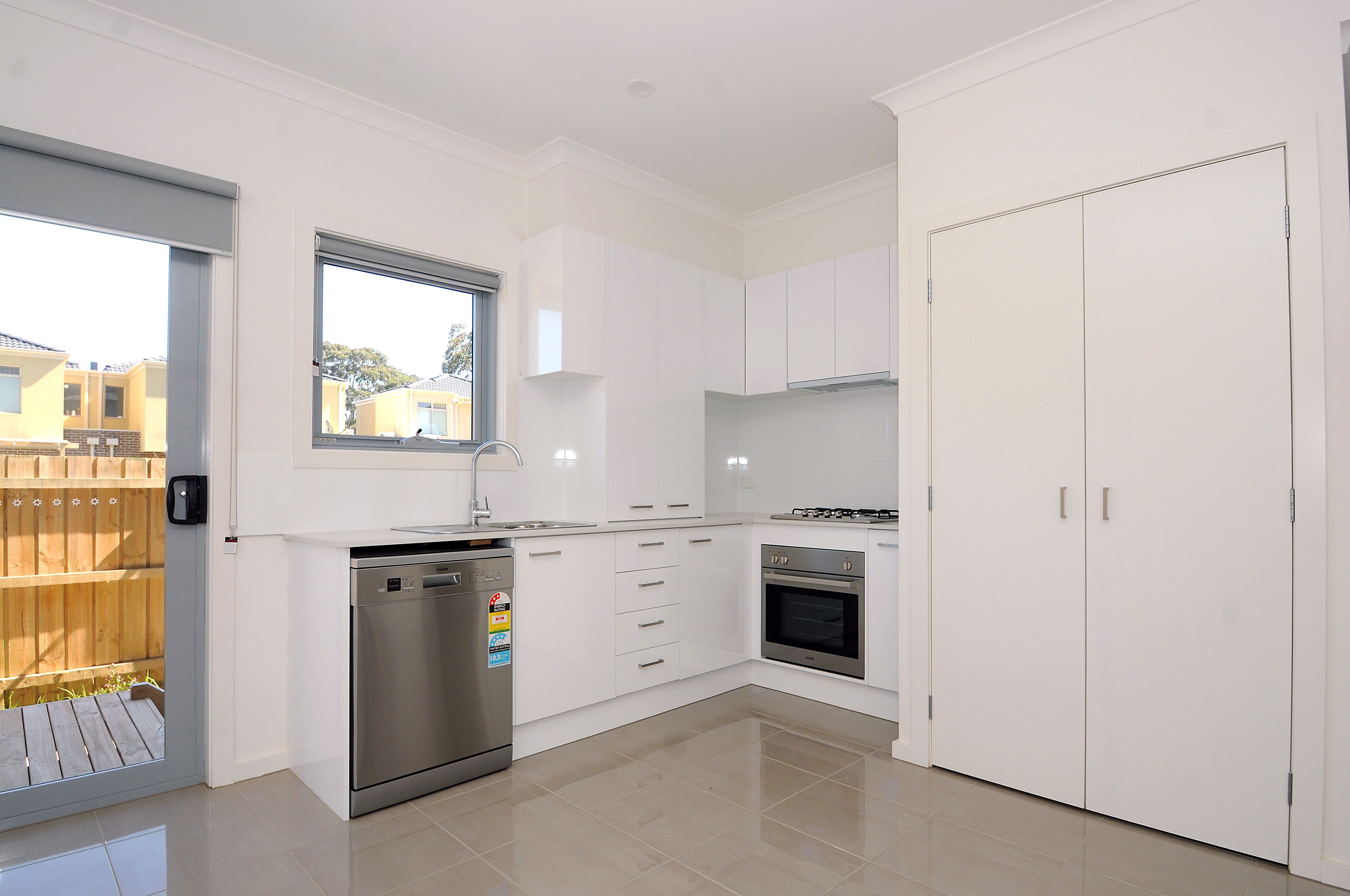 2/6-8 Podmore Street, Dandenong, VIC 3175
